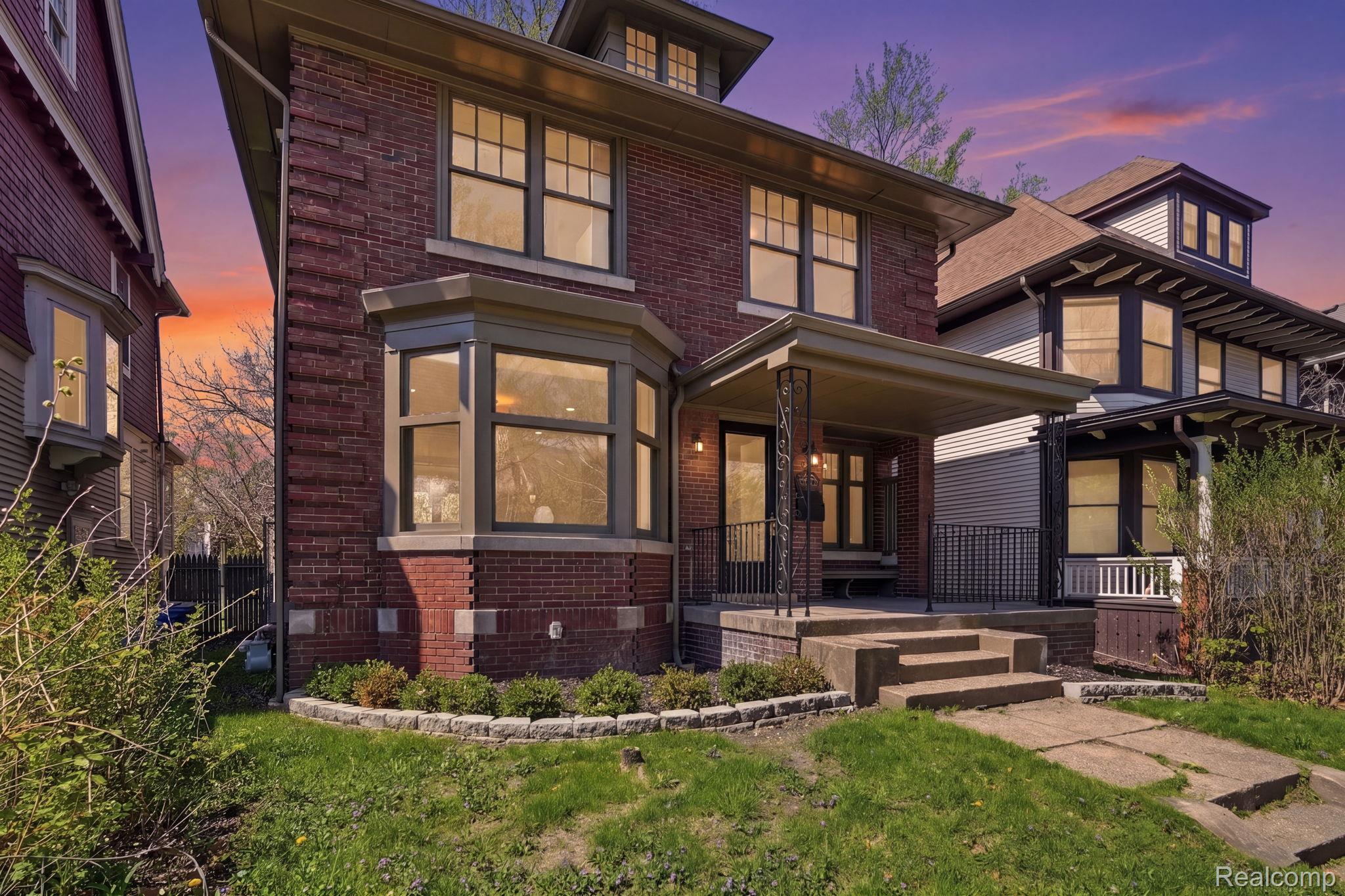1807, Seyburn, Detroit, Michigan, 48214