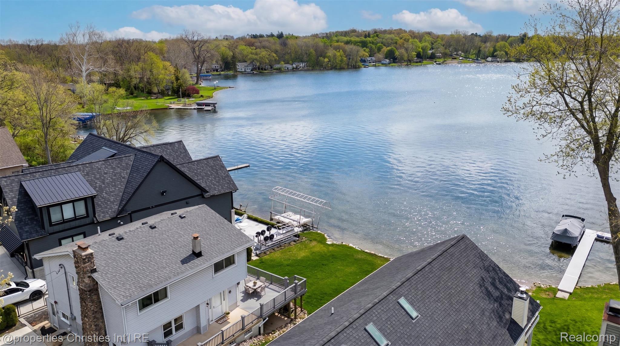 11417, Shore, Whitmore Lake, Michigan, 48189