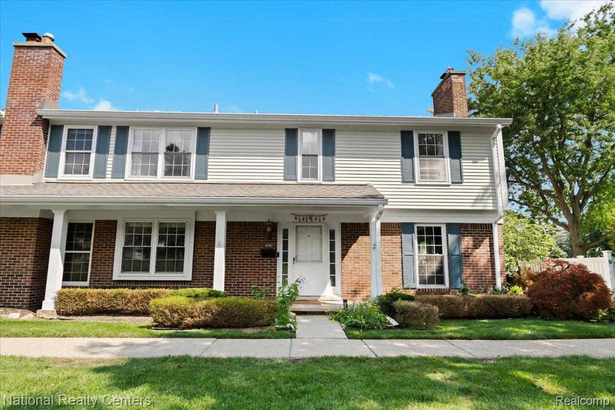 42142, Roscommon, Novi, Michigan, 48167