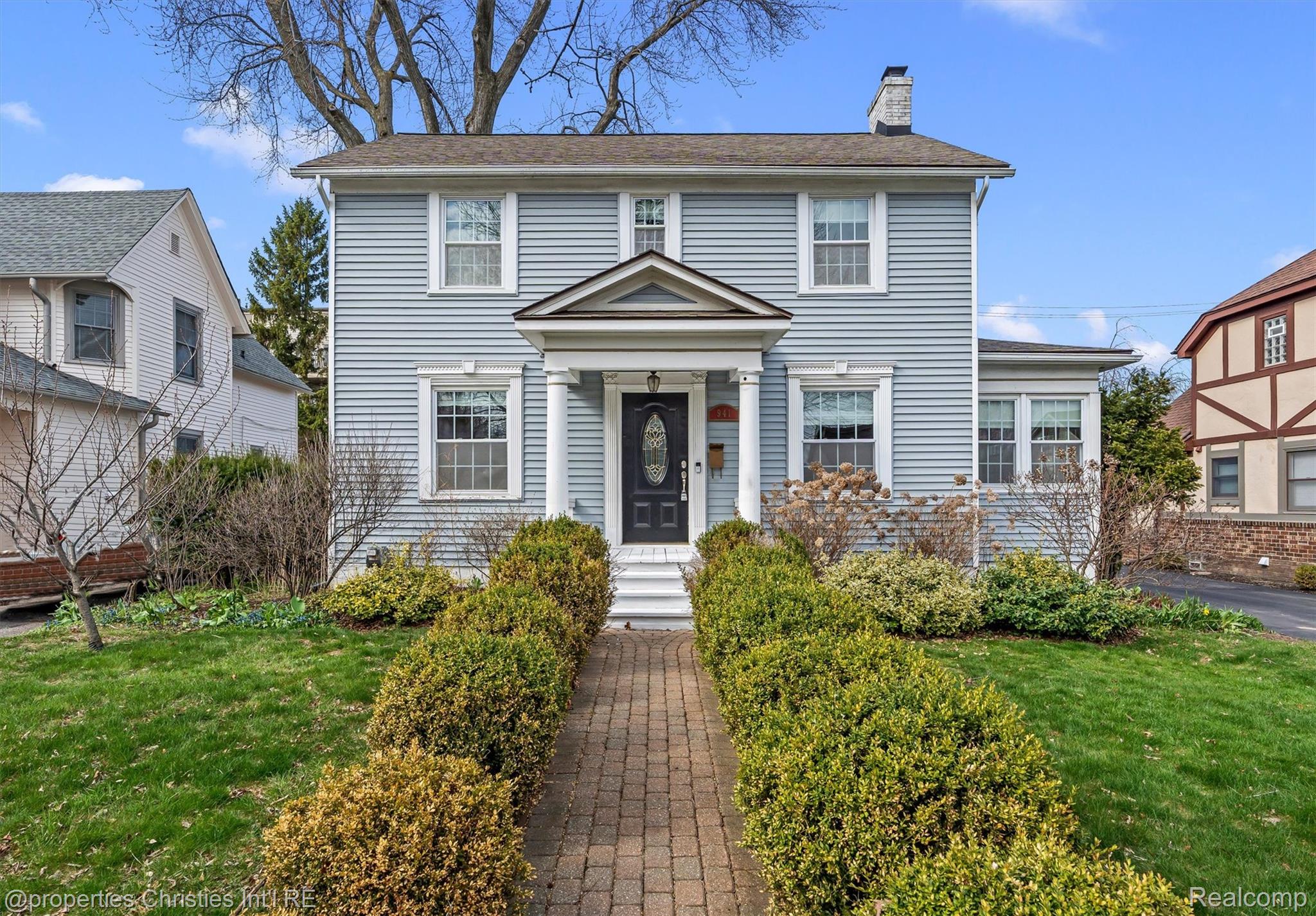 941, Forest, Birmingham, Michigan, 48009