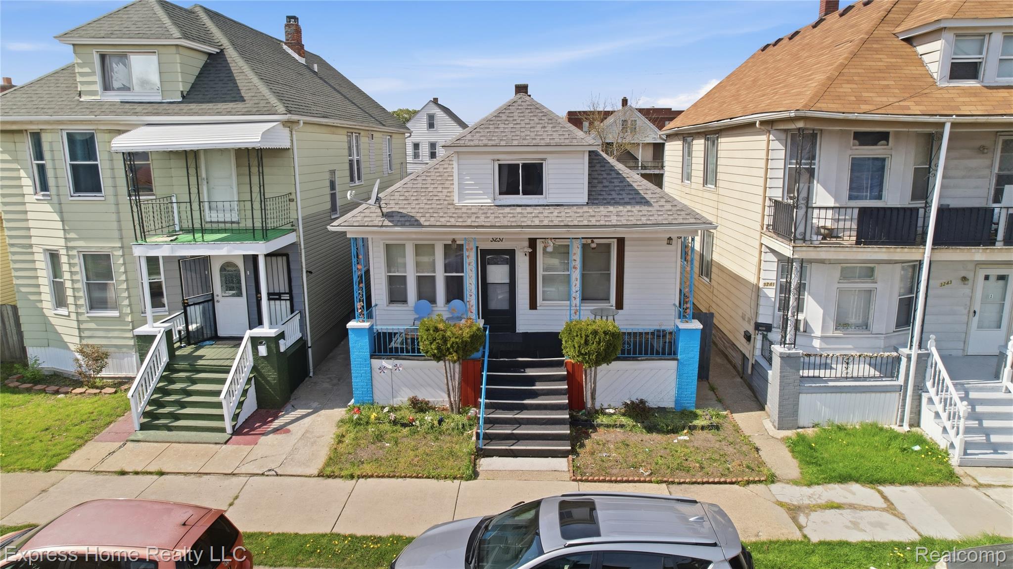 3237, Trowbridge, Hamtramck, Michigan, 48212