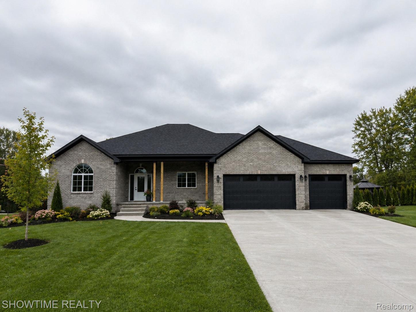 68125, Lake Angela, Richmond, Michigan, 48062