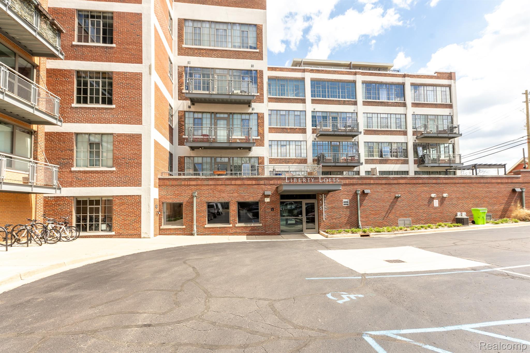 315, 2nd, #203, Ann Arbor, Michigan, 48103