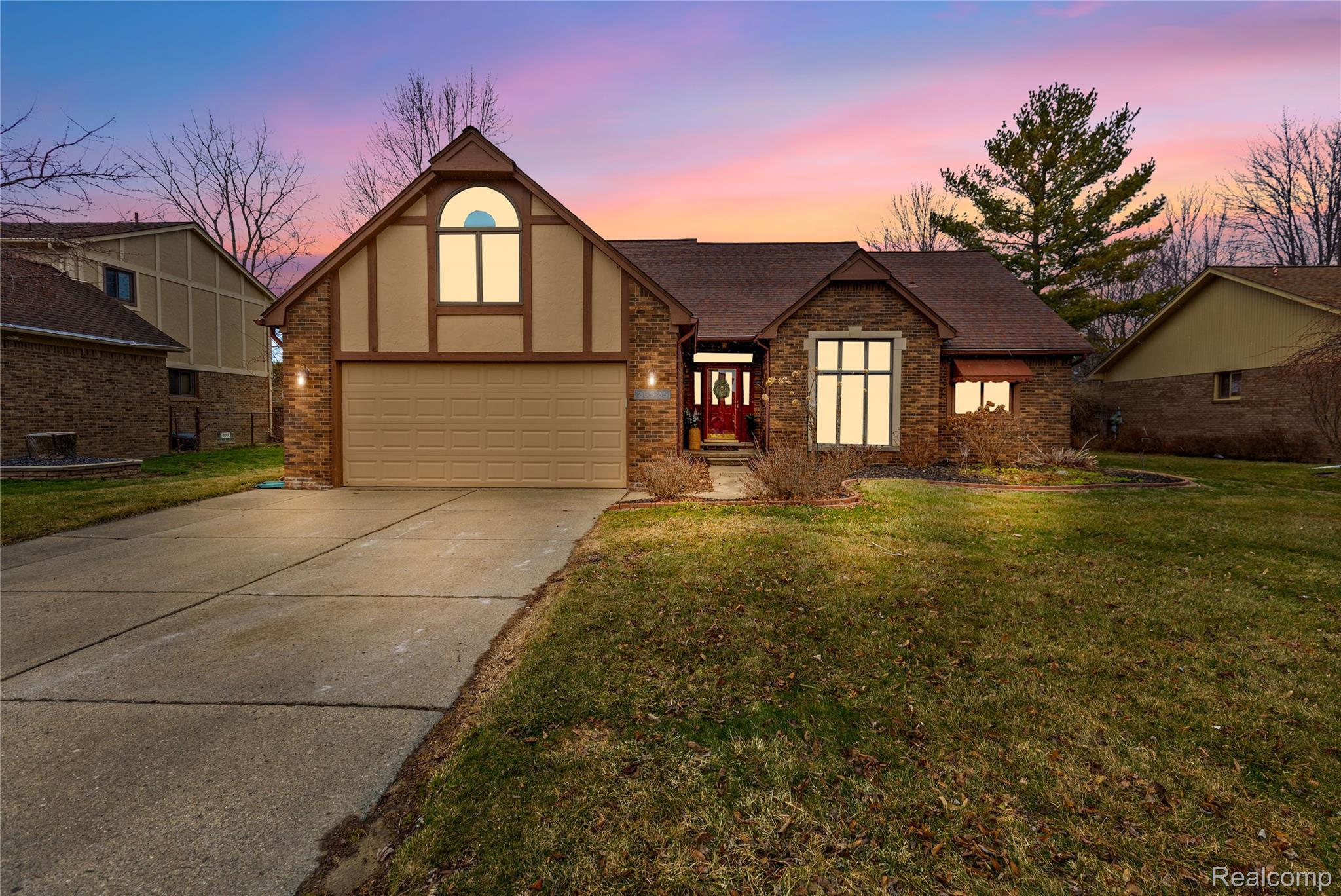 26525, Mapleridge, New Baltimore, Michigan, 48051