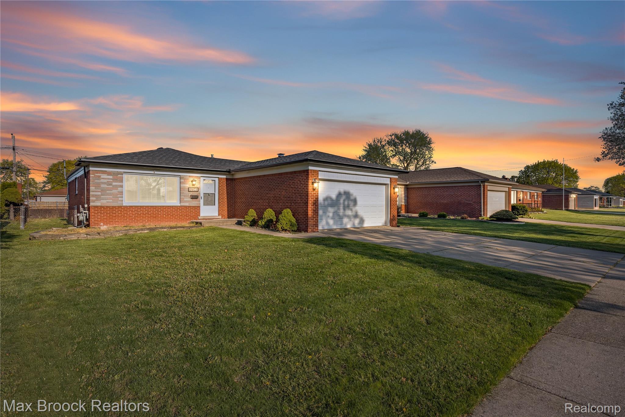 32340, Columbus, Warren, Michigan, 48088