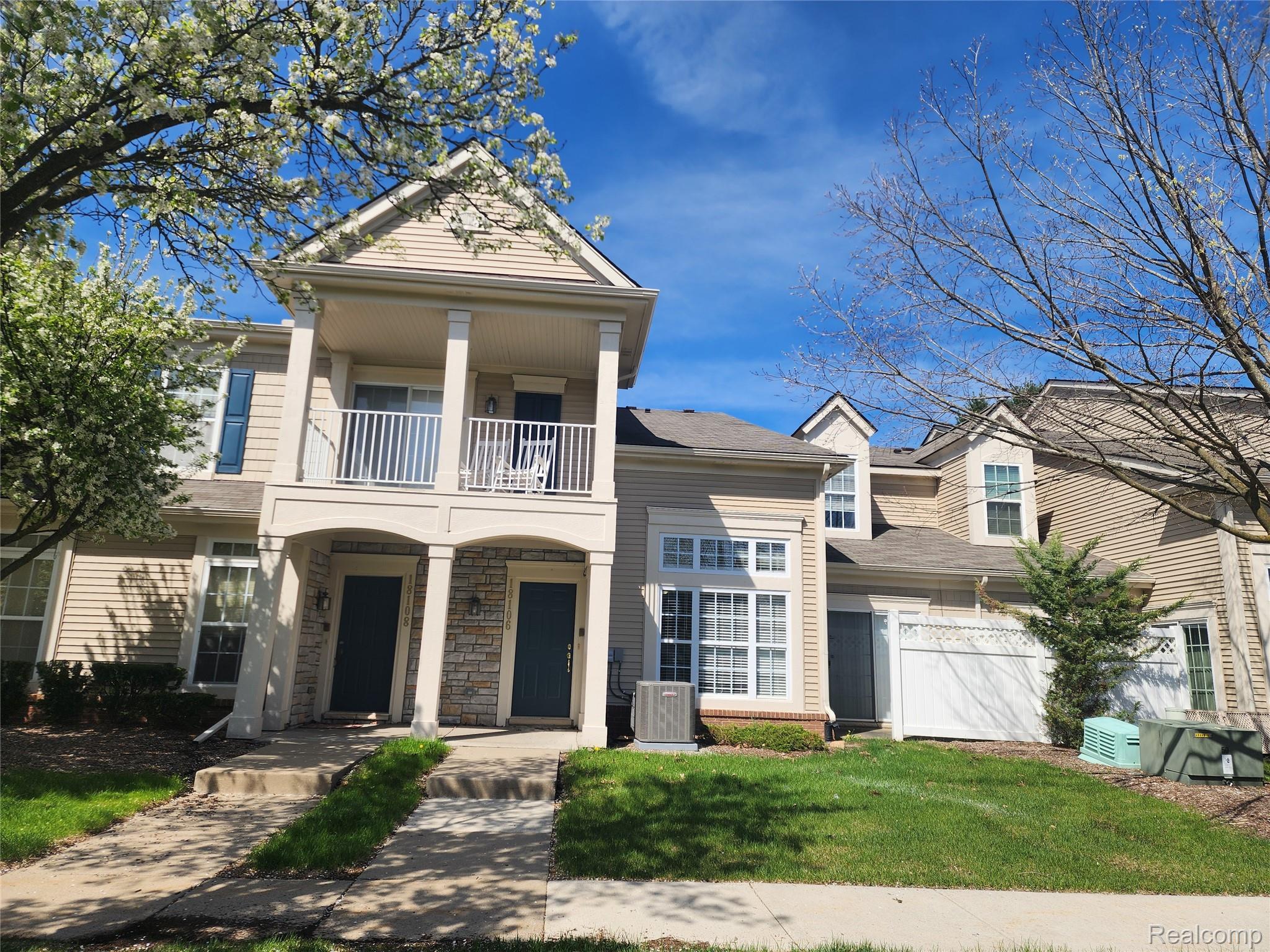 18106, Addington, Commerce Twp, Michigan, 48390