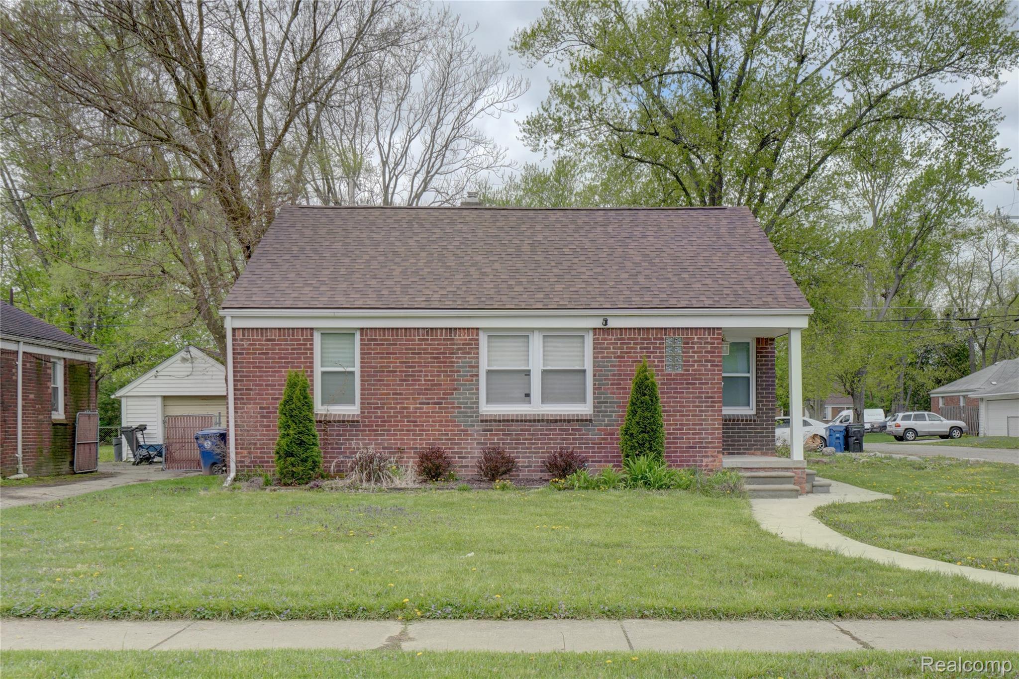 16661, Five Points, Redford, Michigan, 48240