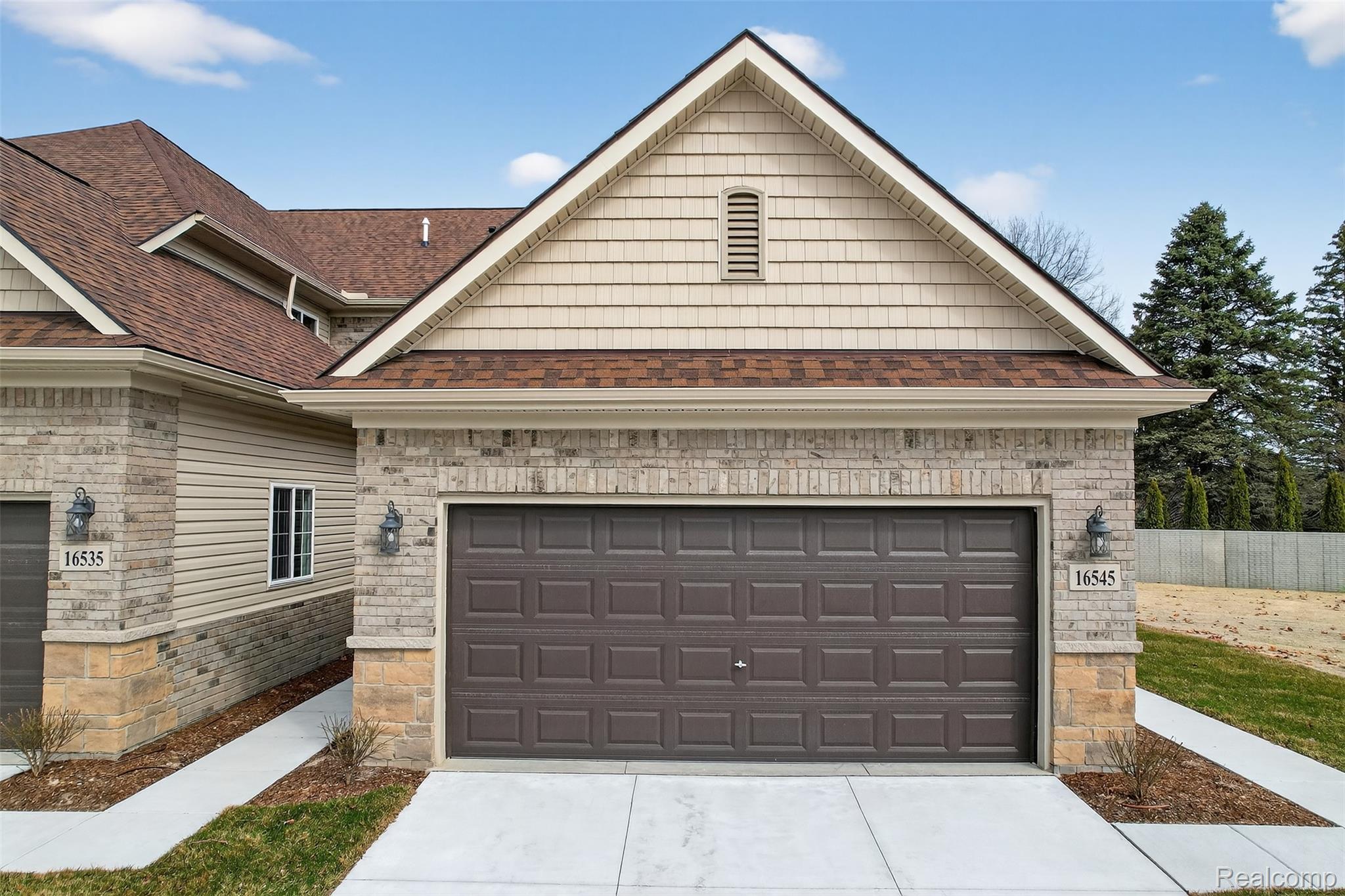 16545, Savor, #28, Clinton Township, Michigan, 48035