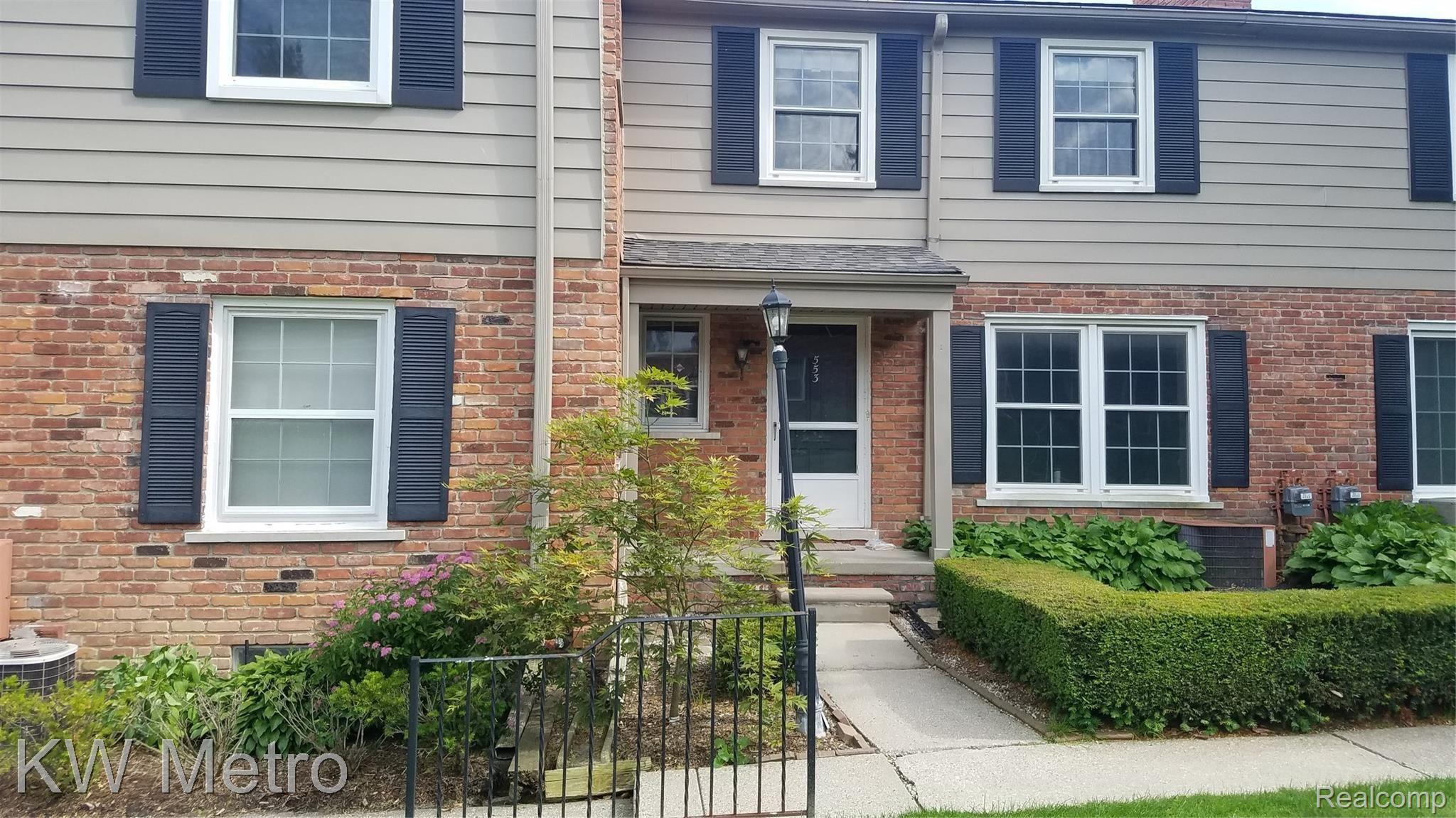 553, OLD WOODWARD, Birmingham, Michigan, 48009