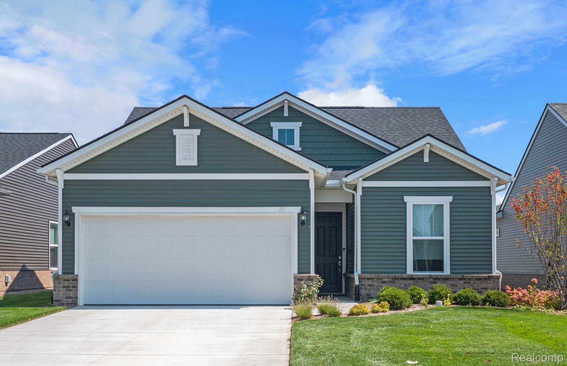 5311, Paisley, Milford, Michigan, 48381