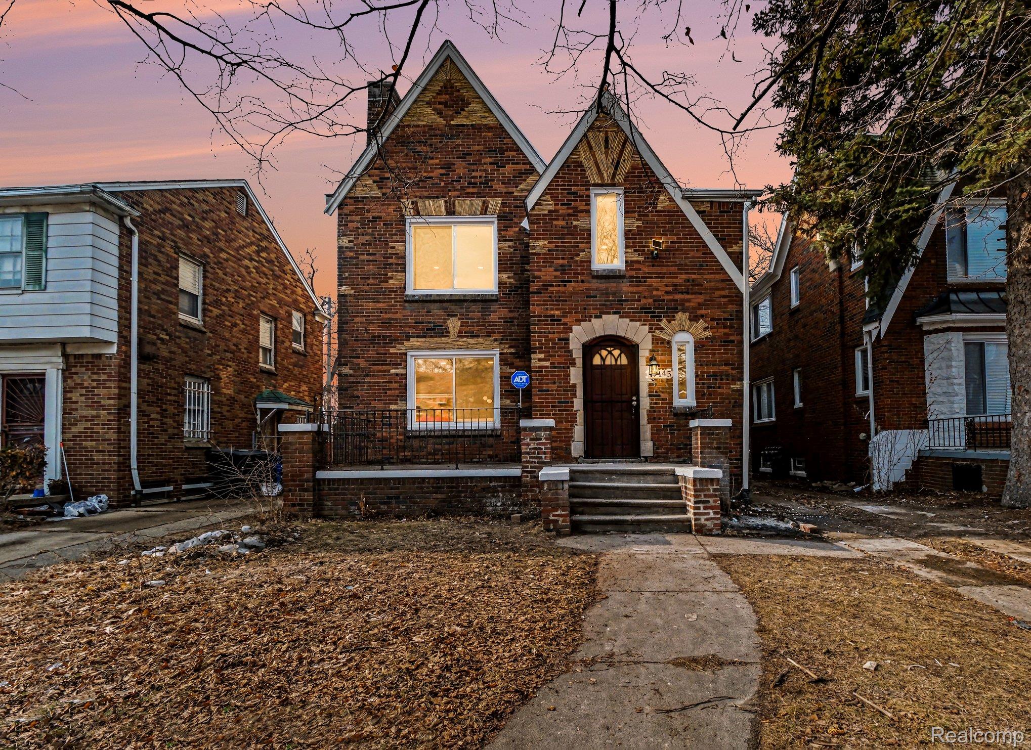 17145, Wisconsin, Detroit, Michigan, 48221