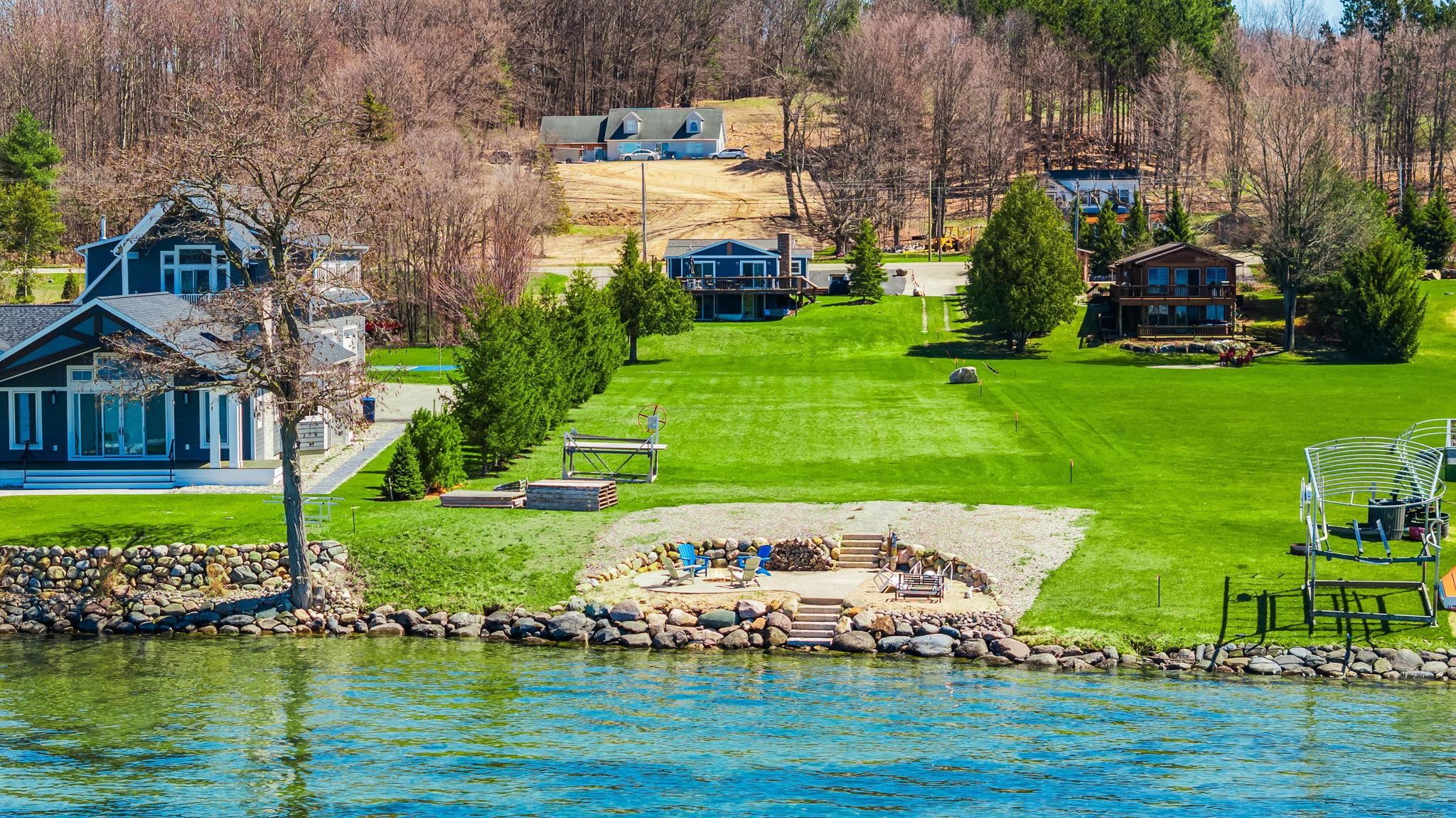 11256 SE Torch Lake