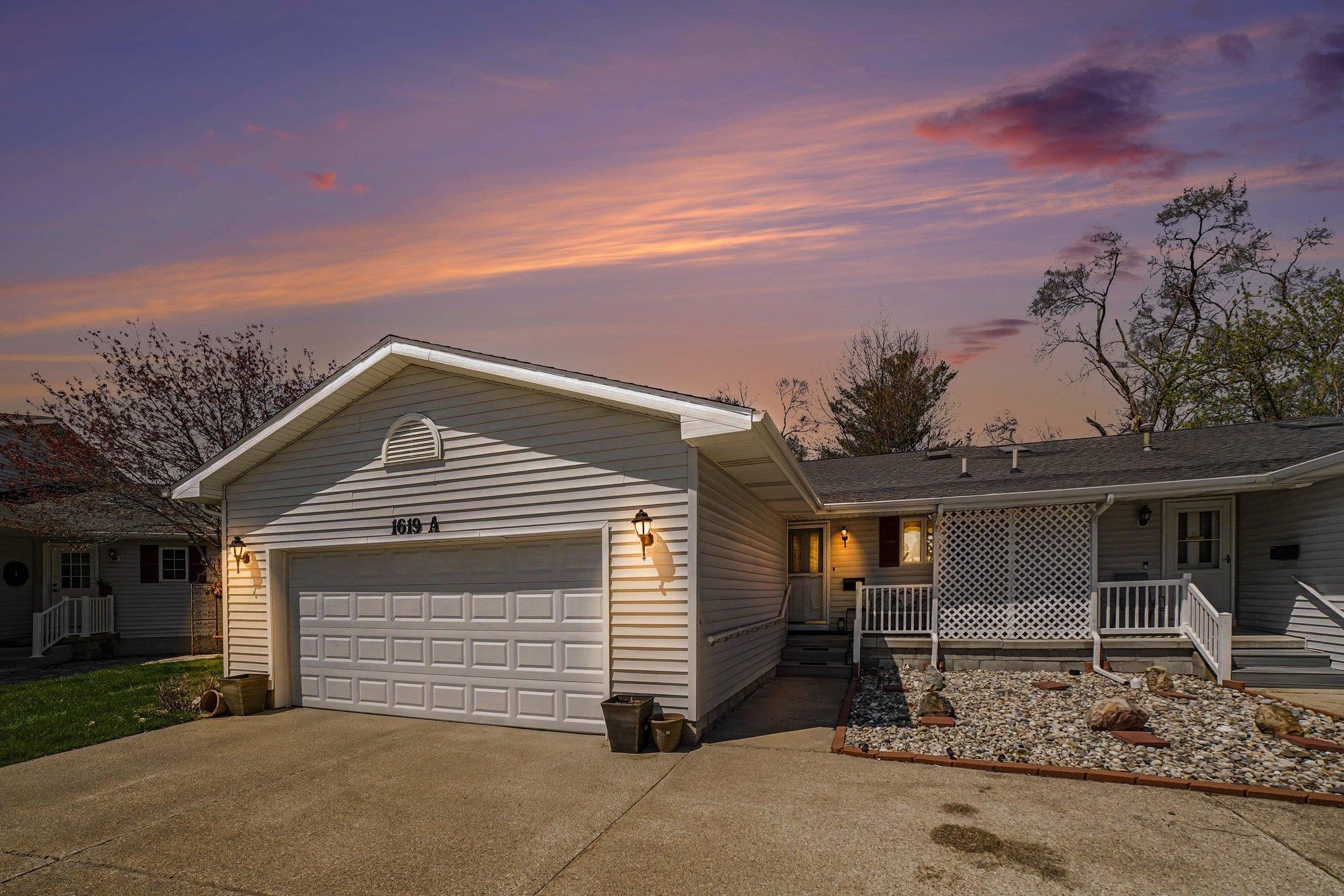 1619 E Gaylord