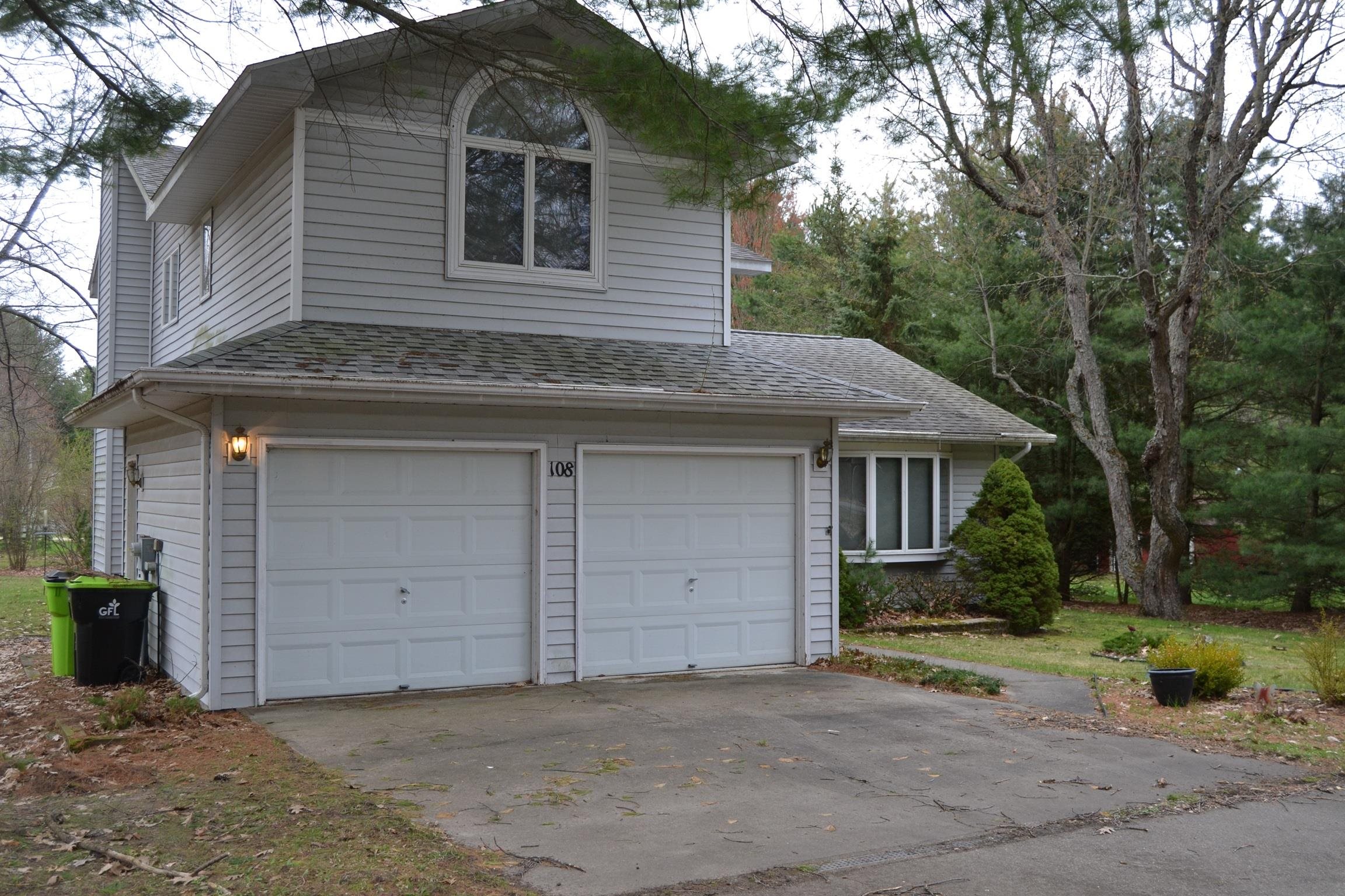 108 Carpenter