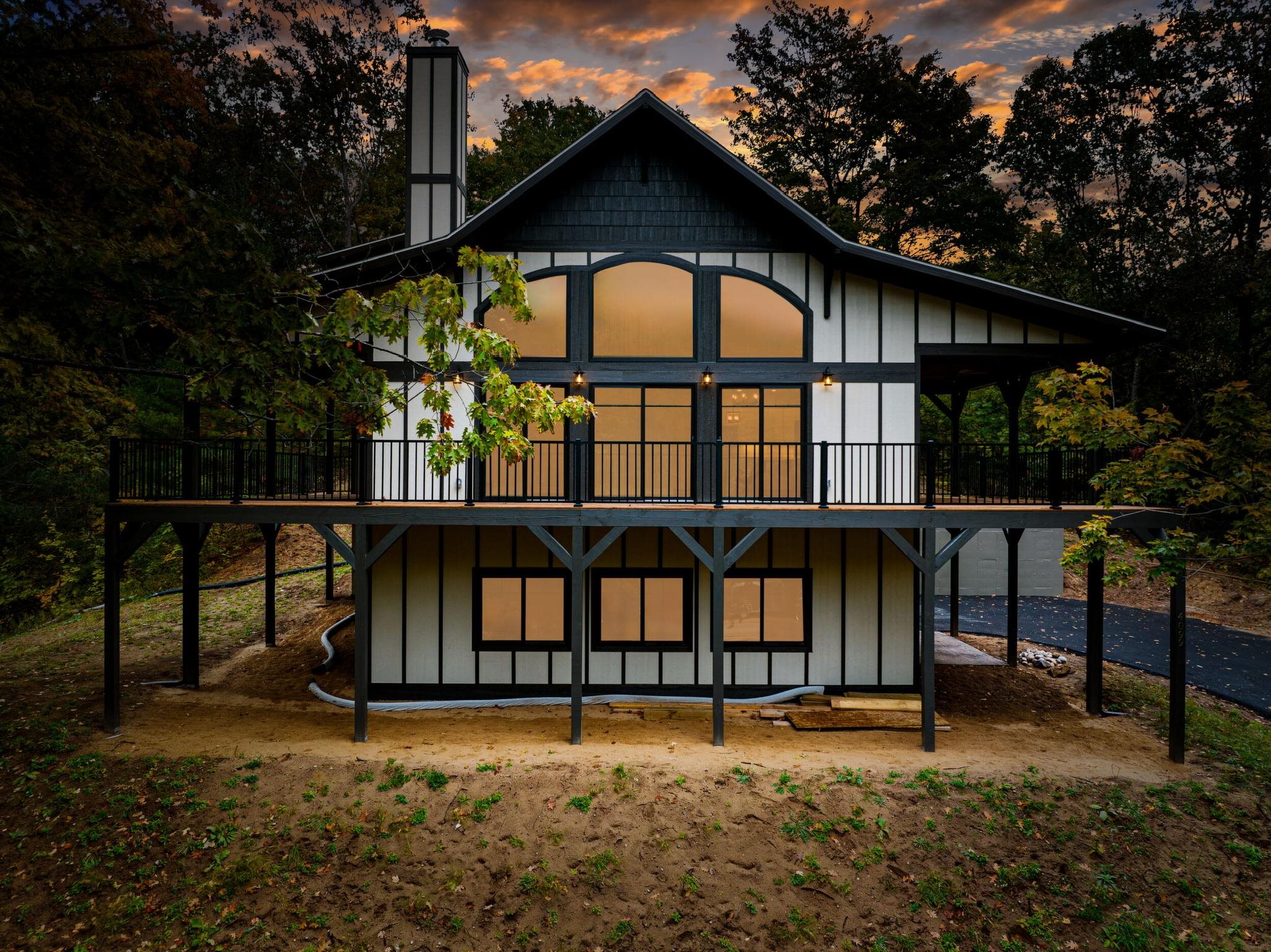 4099 S Sugar Loaf Mountain
