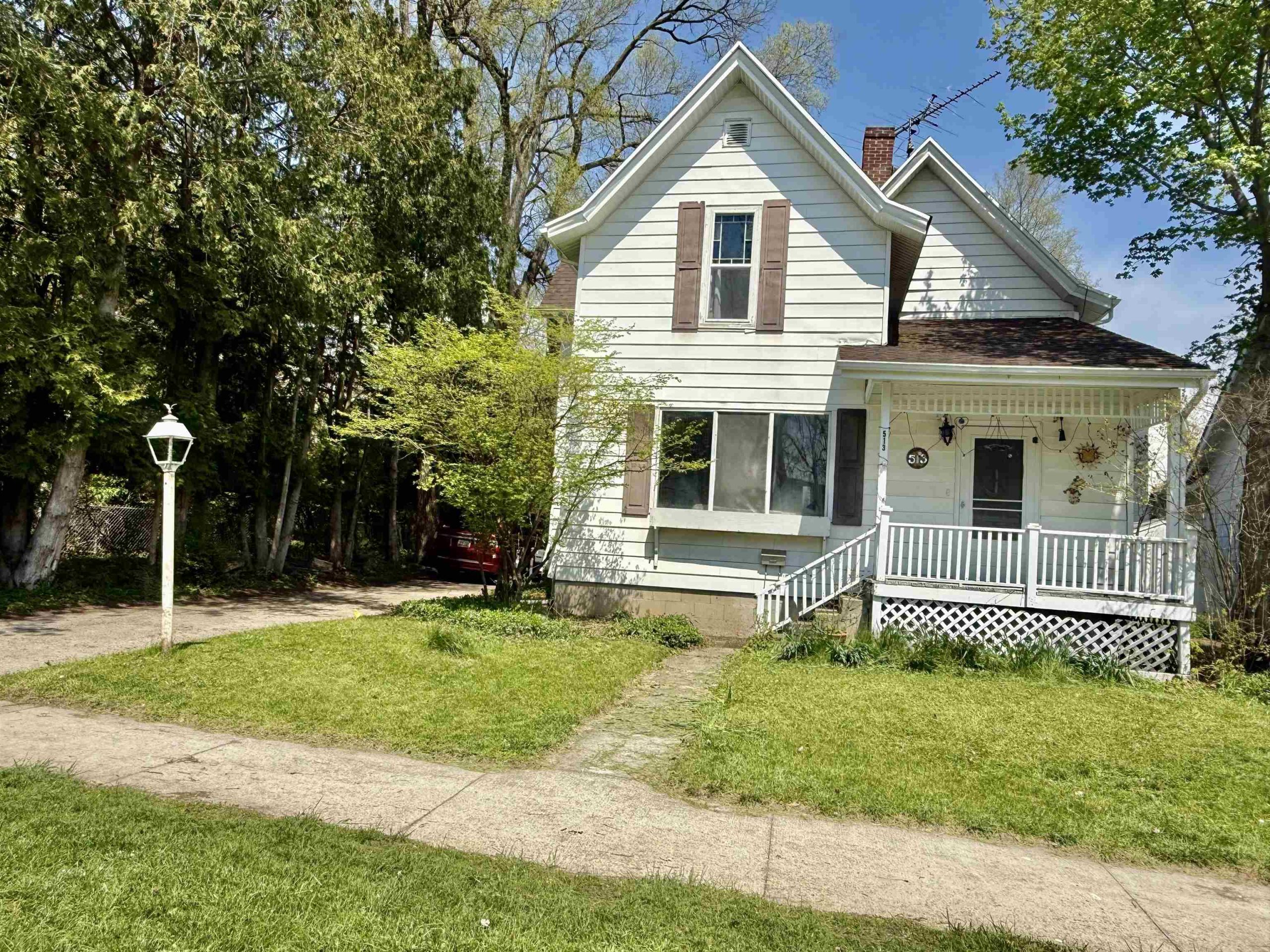 513 Walnut