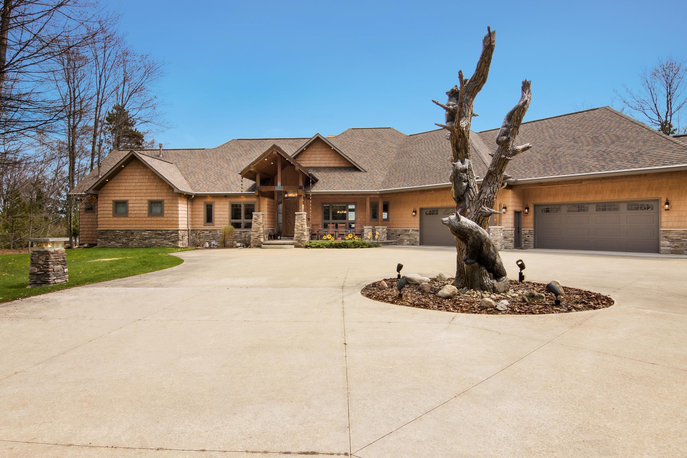 1165 N West Torch Lake