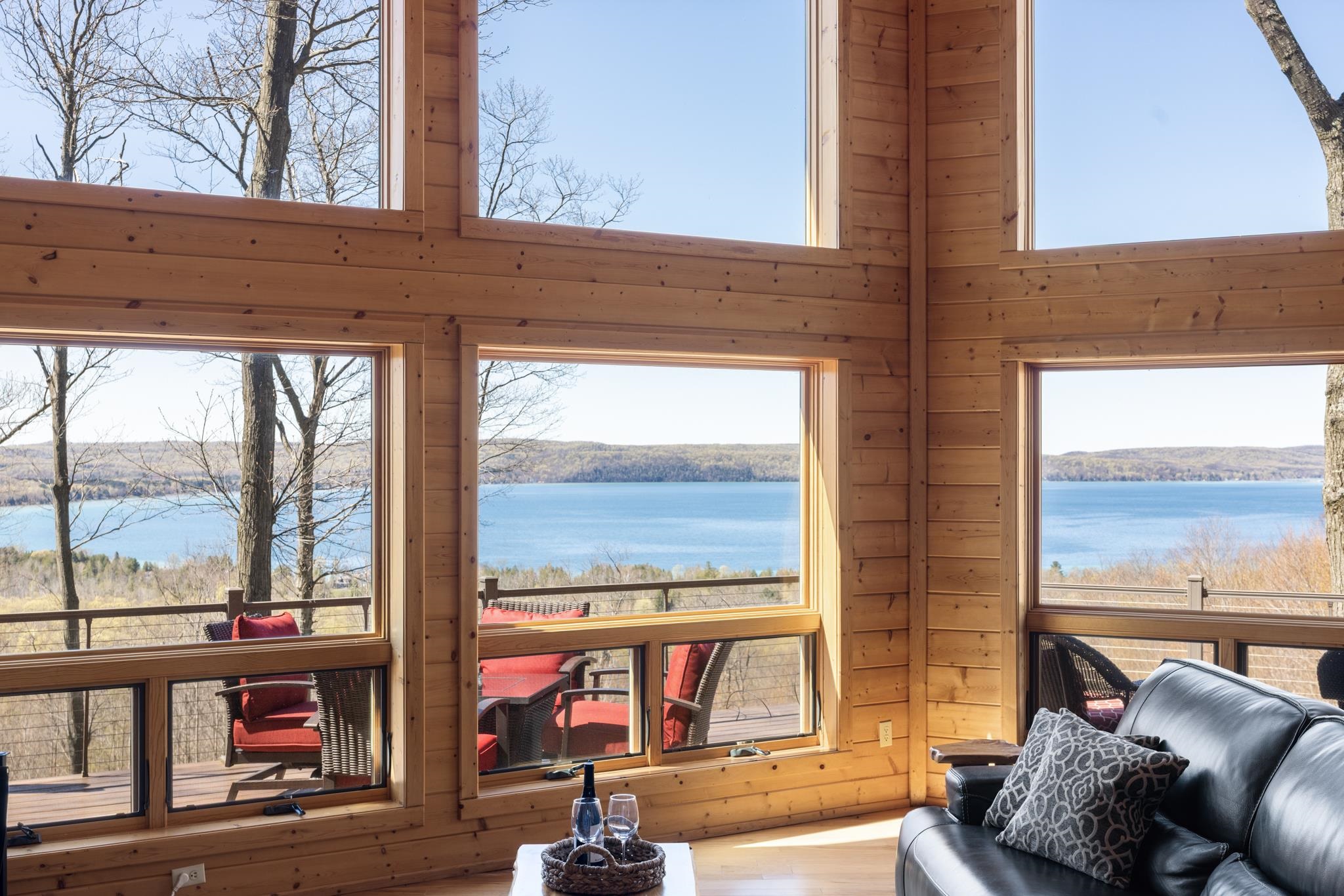 6812 S Glen Lake View