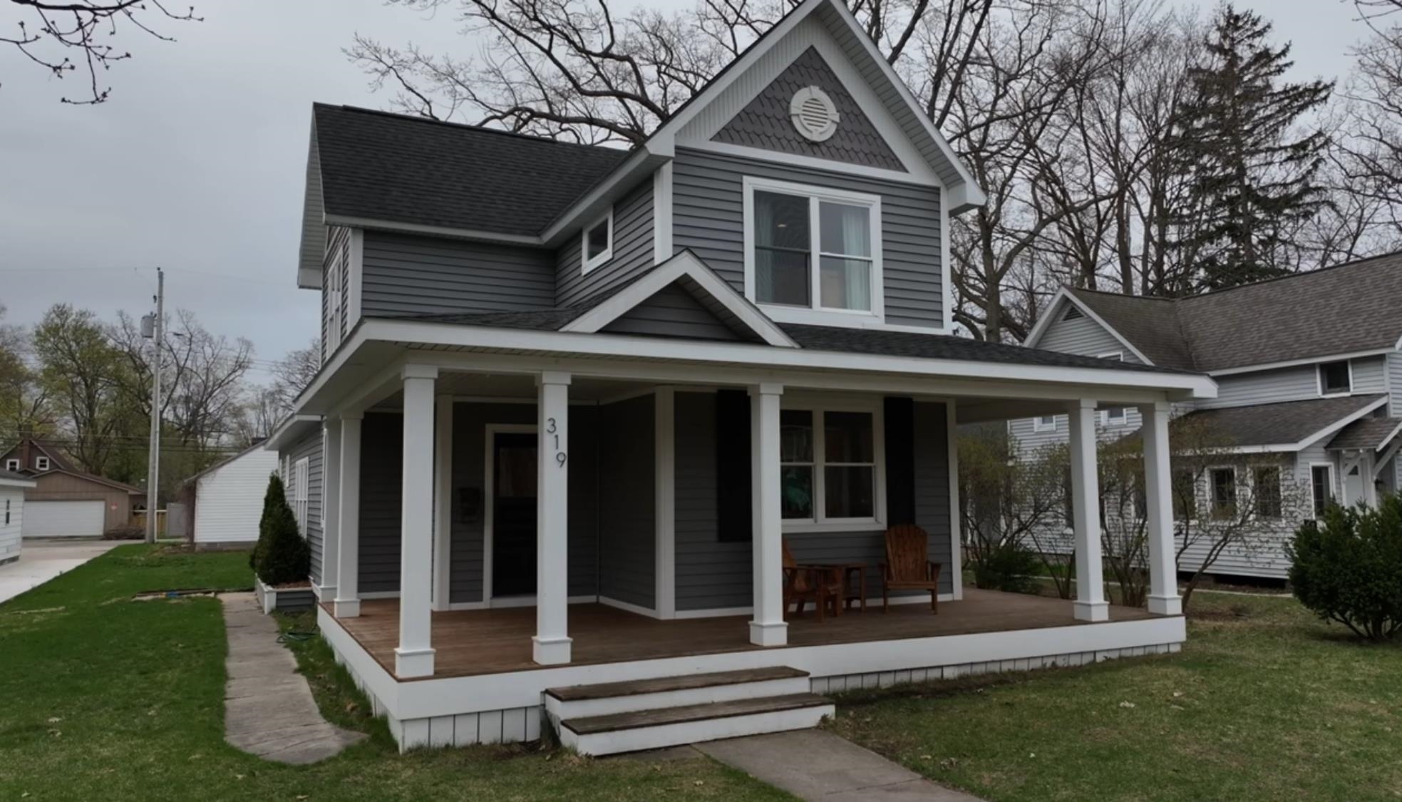 319 W Eighth ST