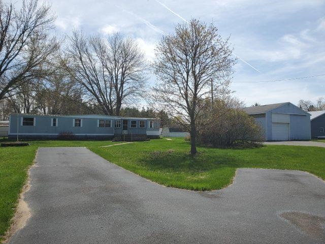 2890 Twin Lake