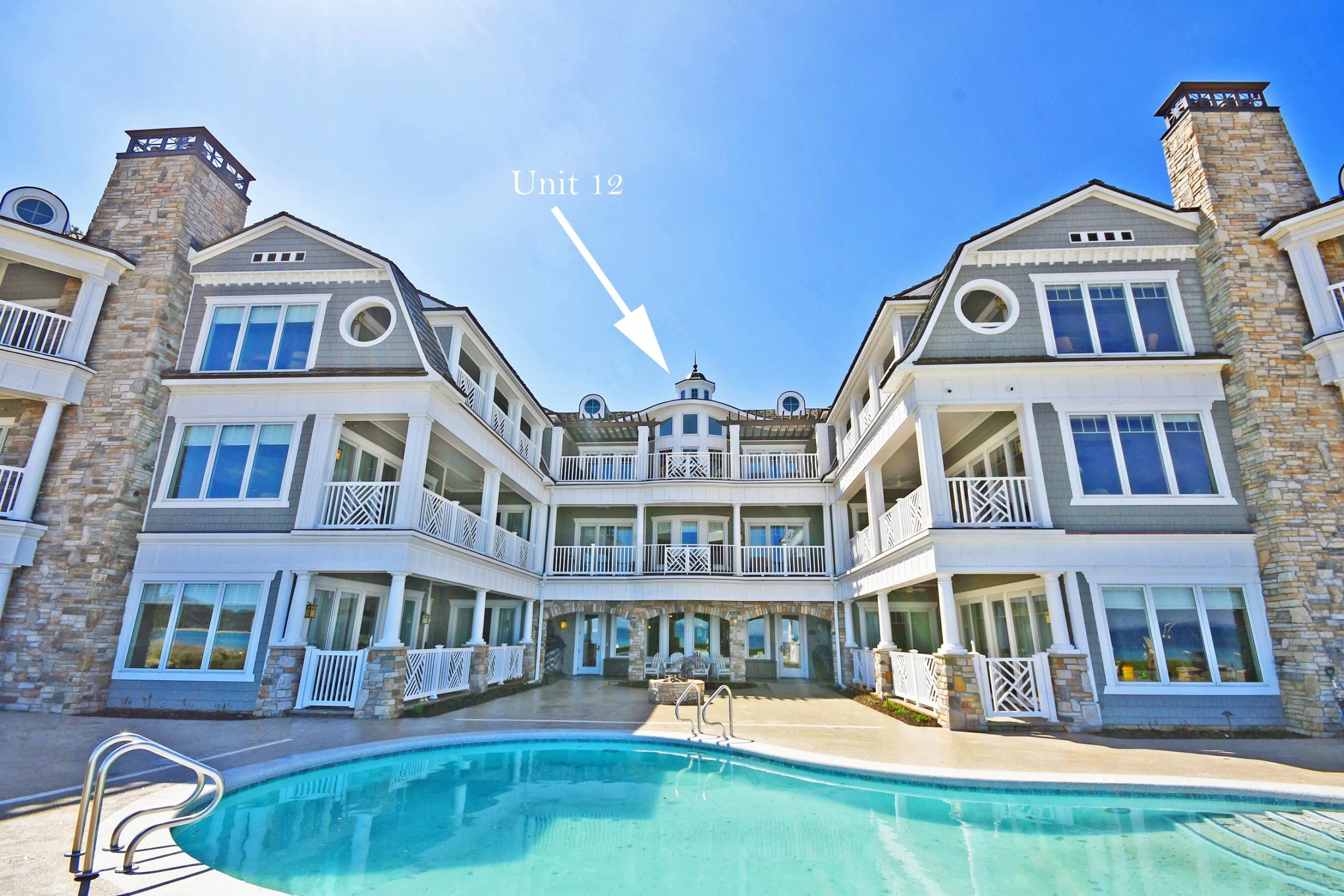 5707 (12FGH) S Lake
