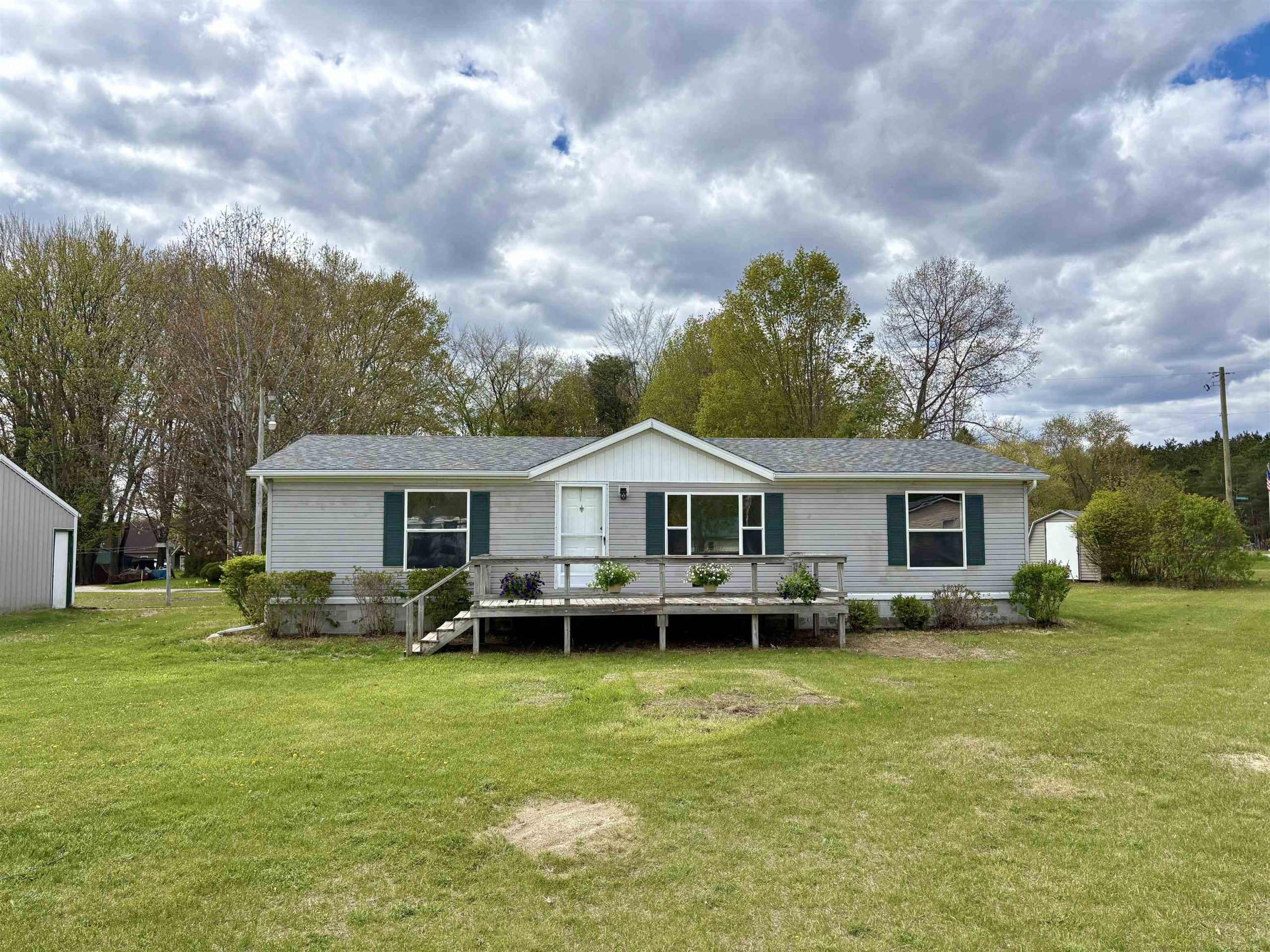 1973 Midway DR
