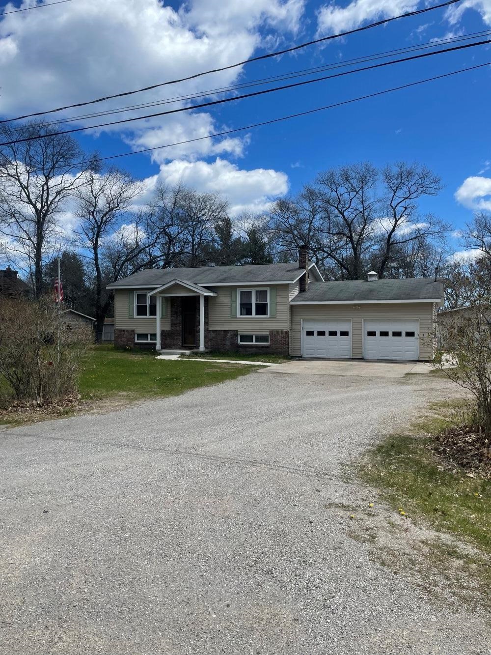 5700 W Weir