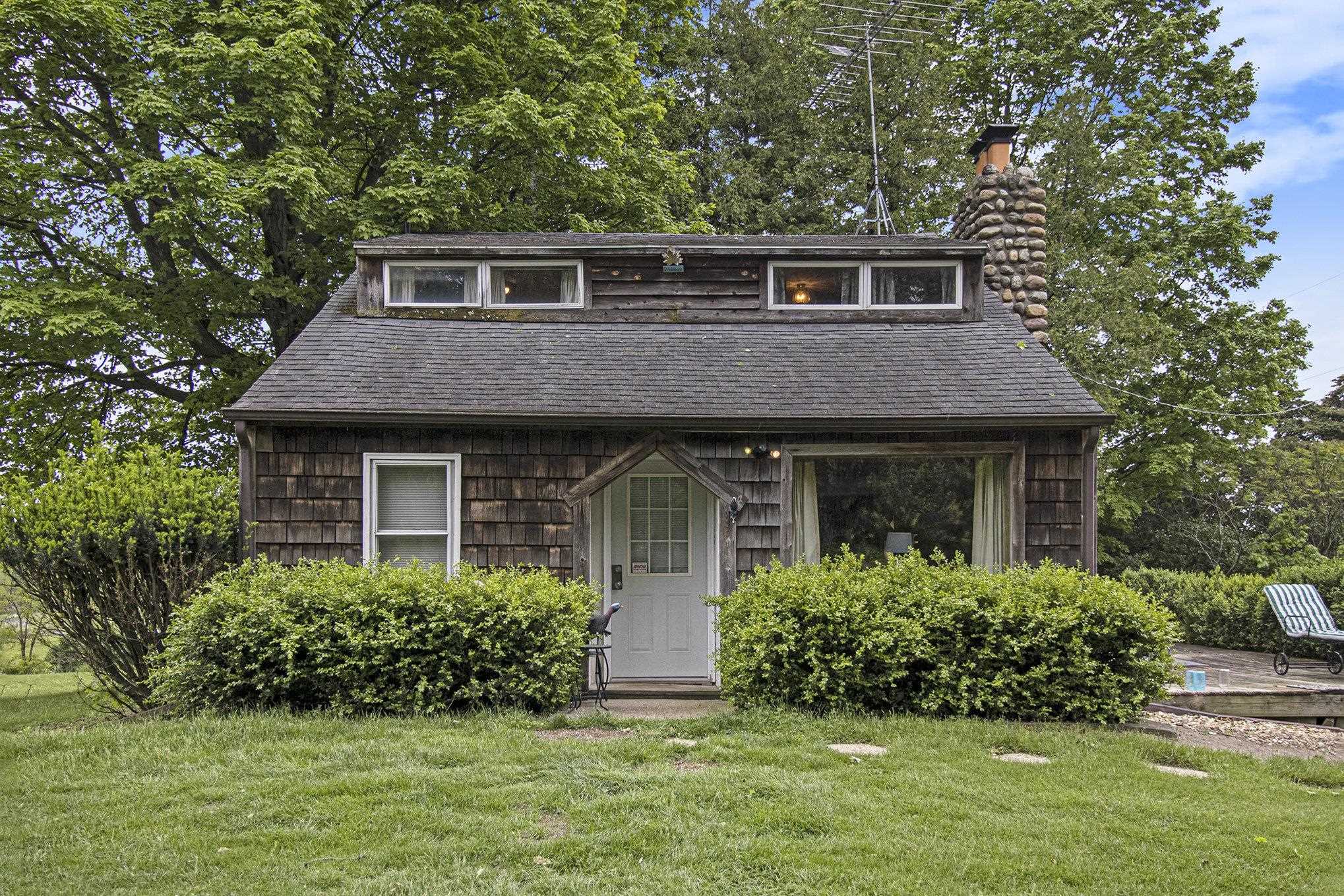 7989 Butler