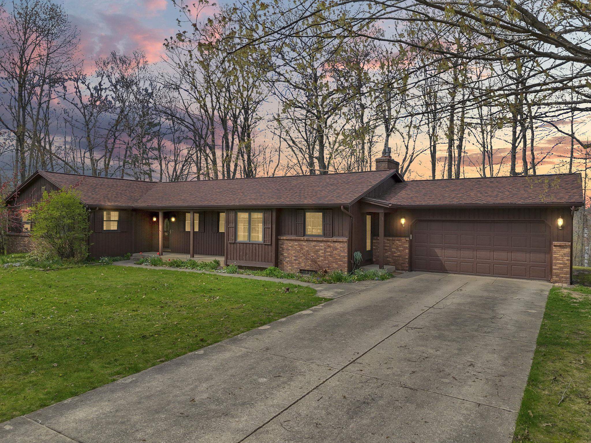 8670 W Jennings