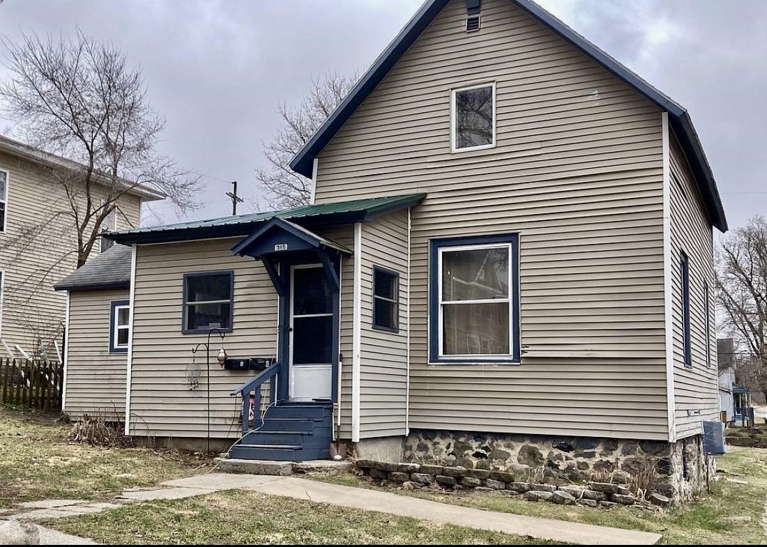 316 E Bremer