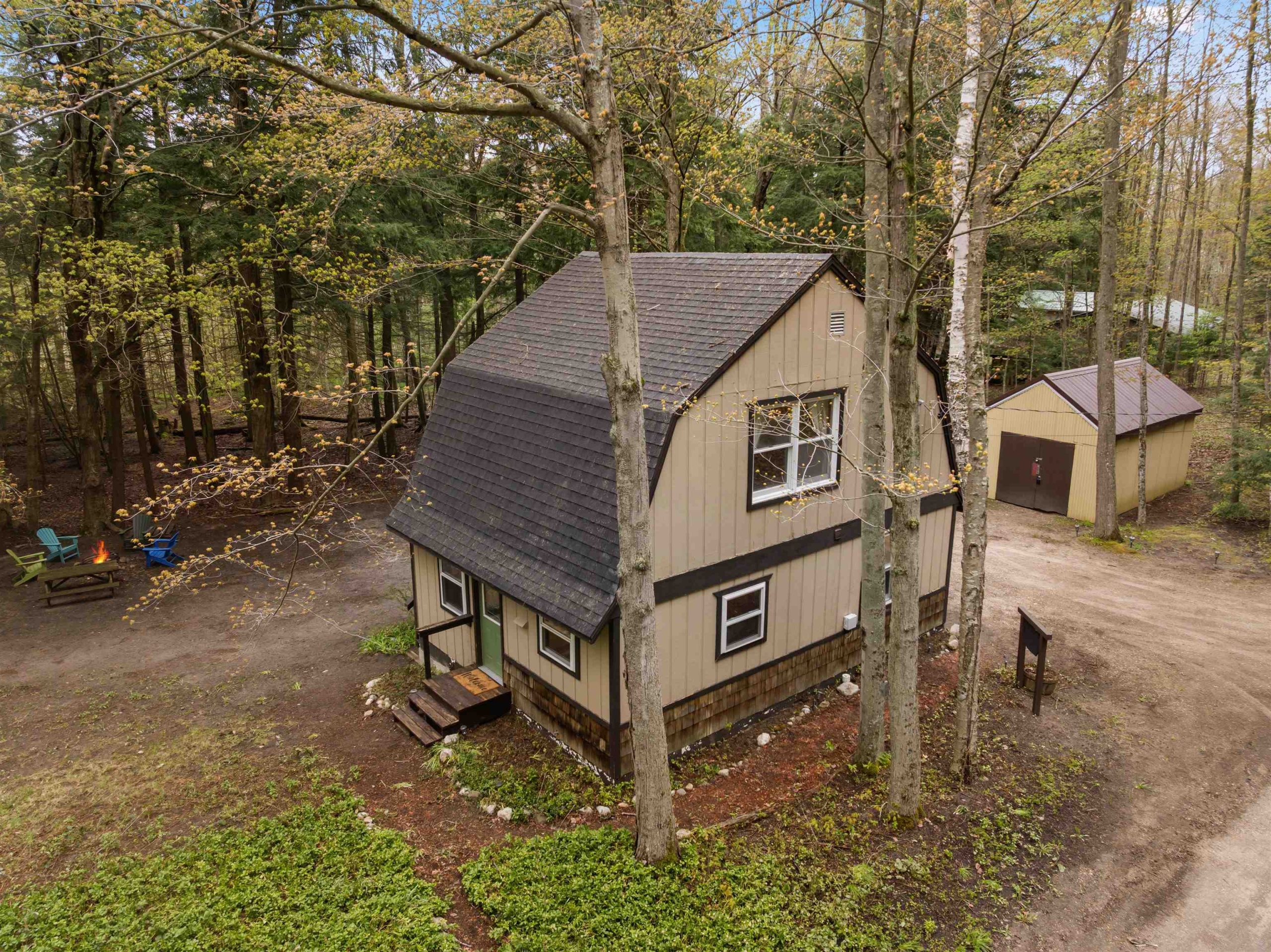 3513 River RD