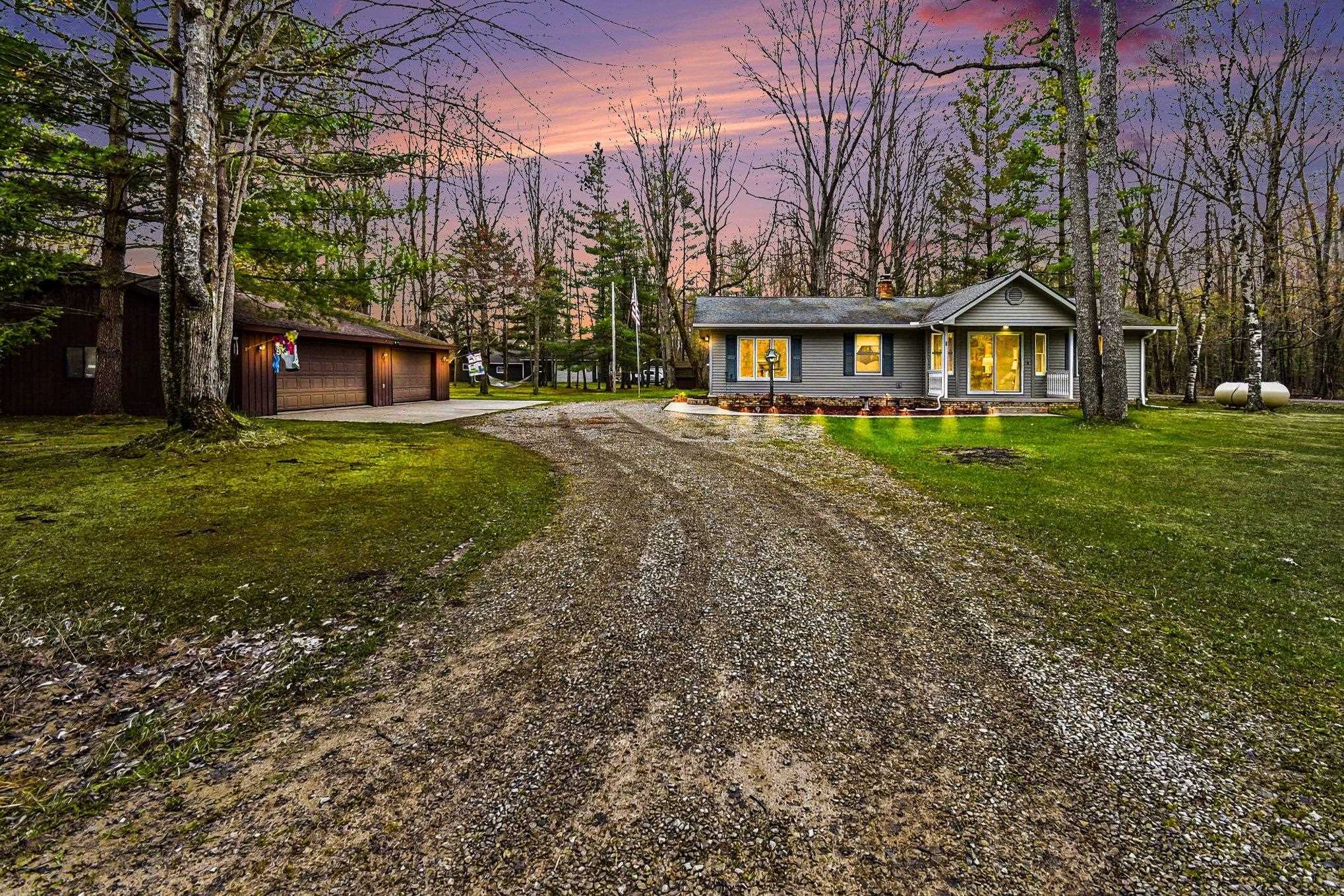 5376 Ausable