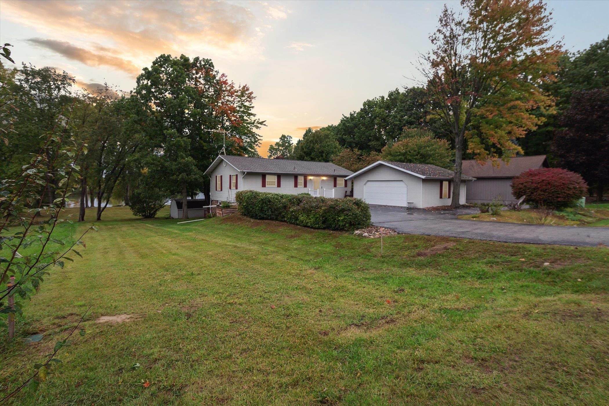 1132 Clubhouse DR
