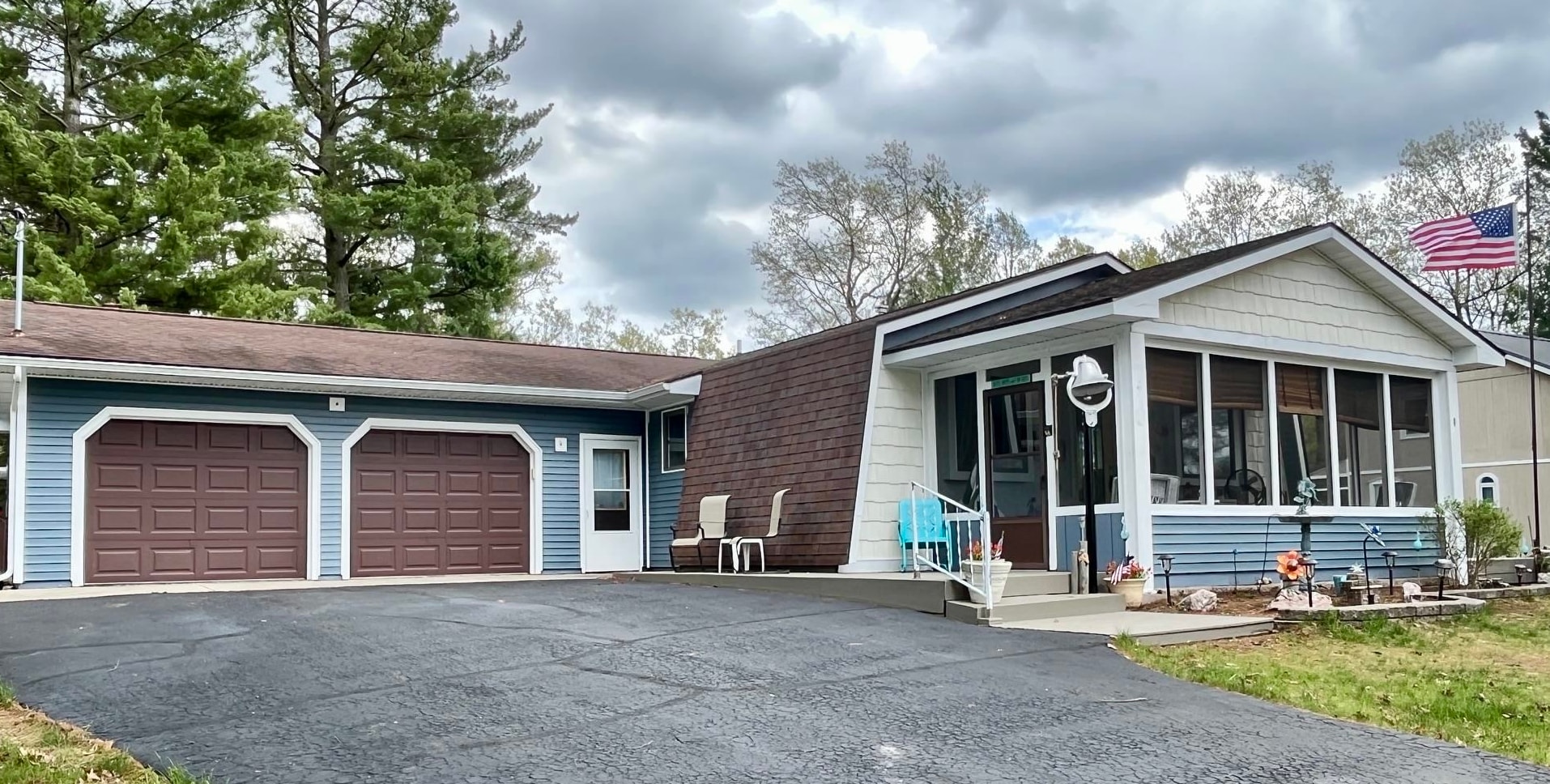 1710 Lillian