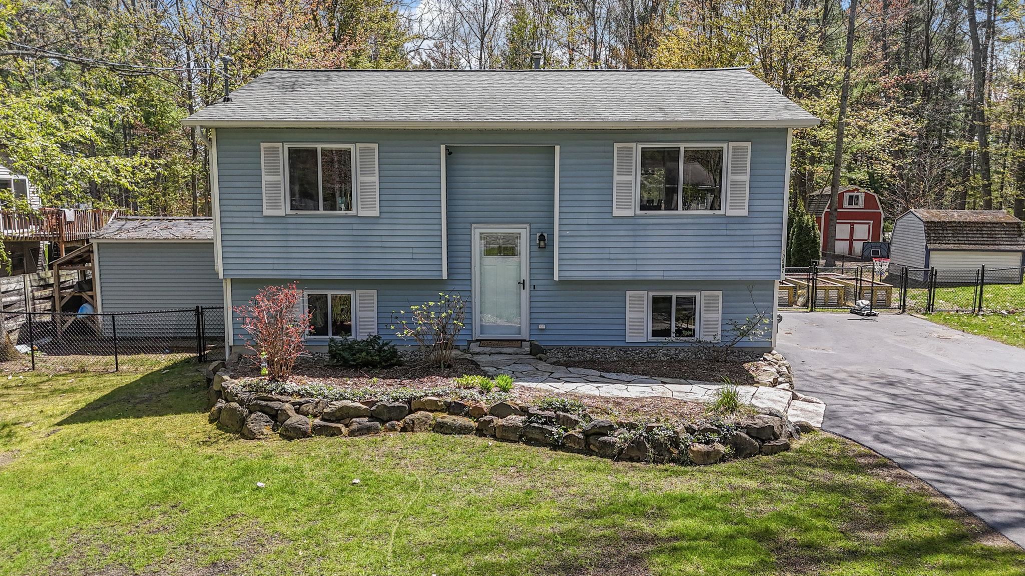 10587 Wildwood
