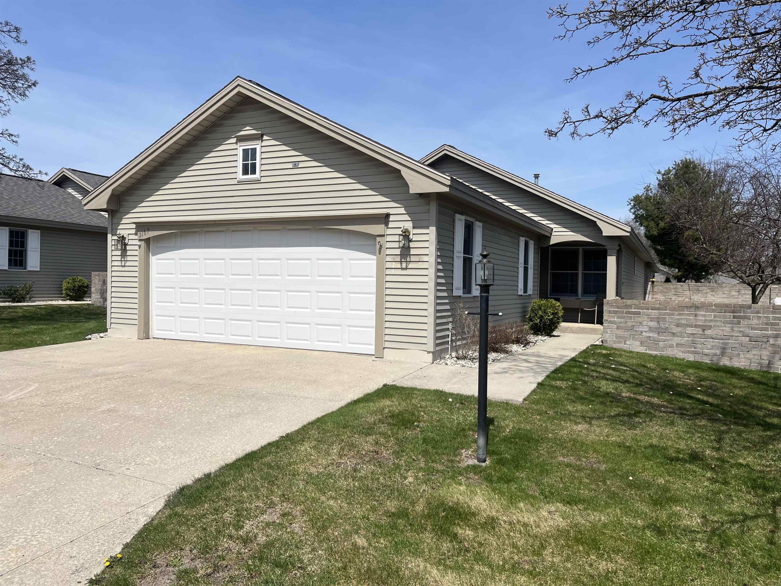 1167 Hemingway
