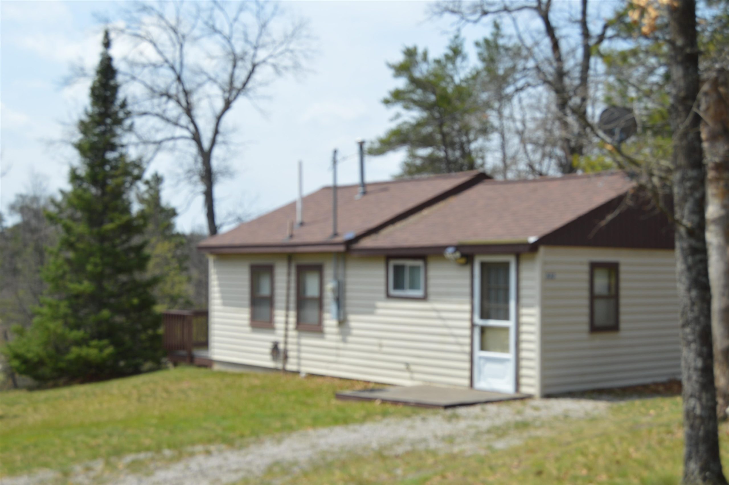 832 Hillcrest