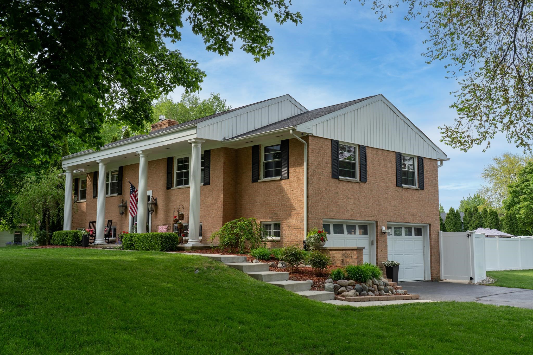 1206 Fairfield