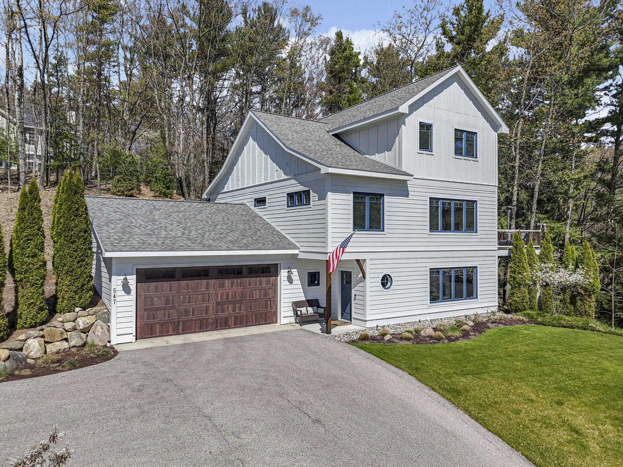 547 Hidden Ridge