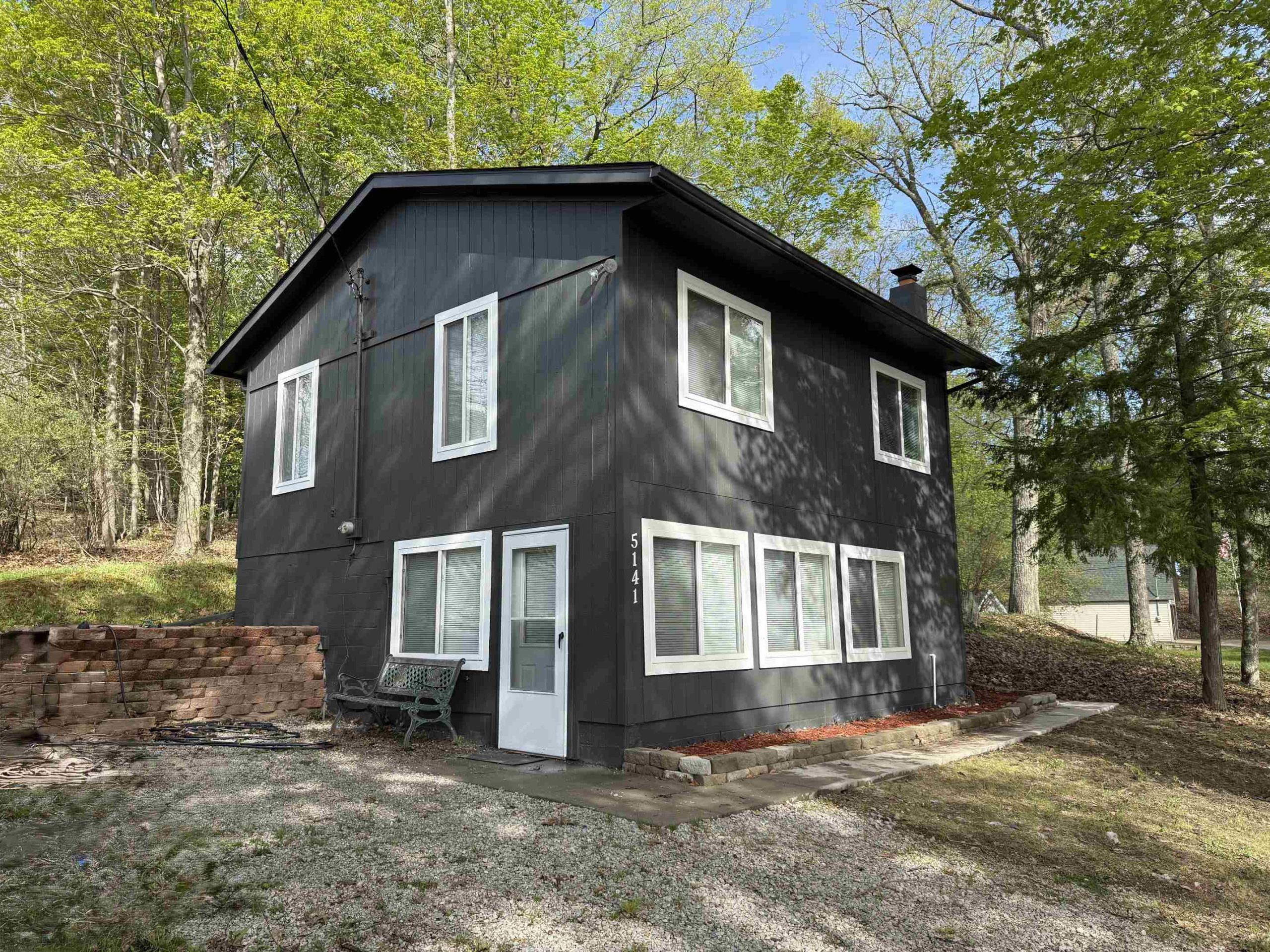 5141 Lake