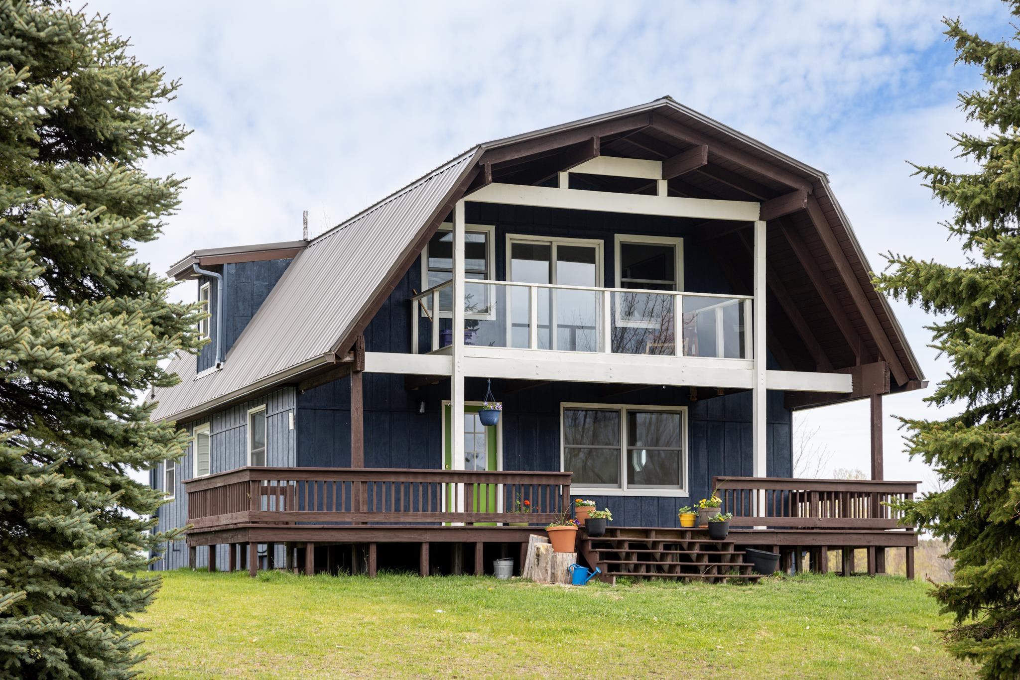 7825 S Lake Leelanau