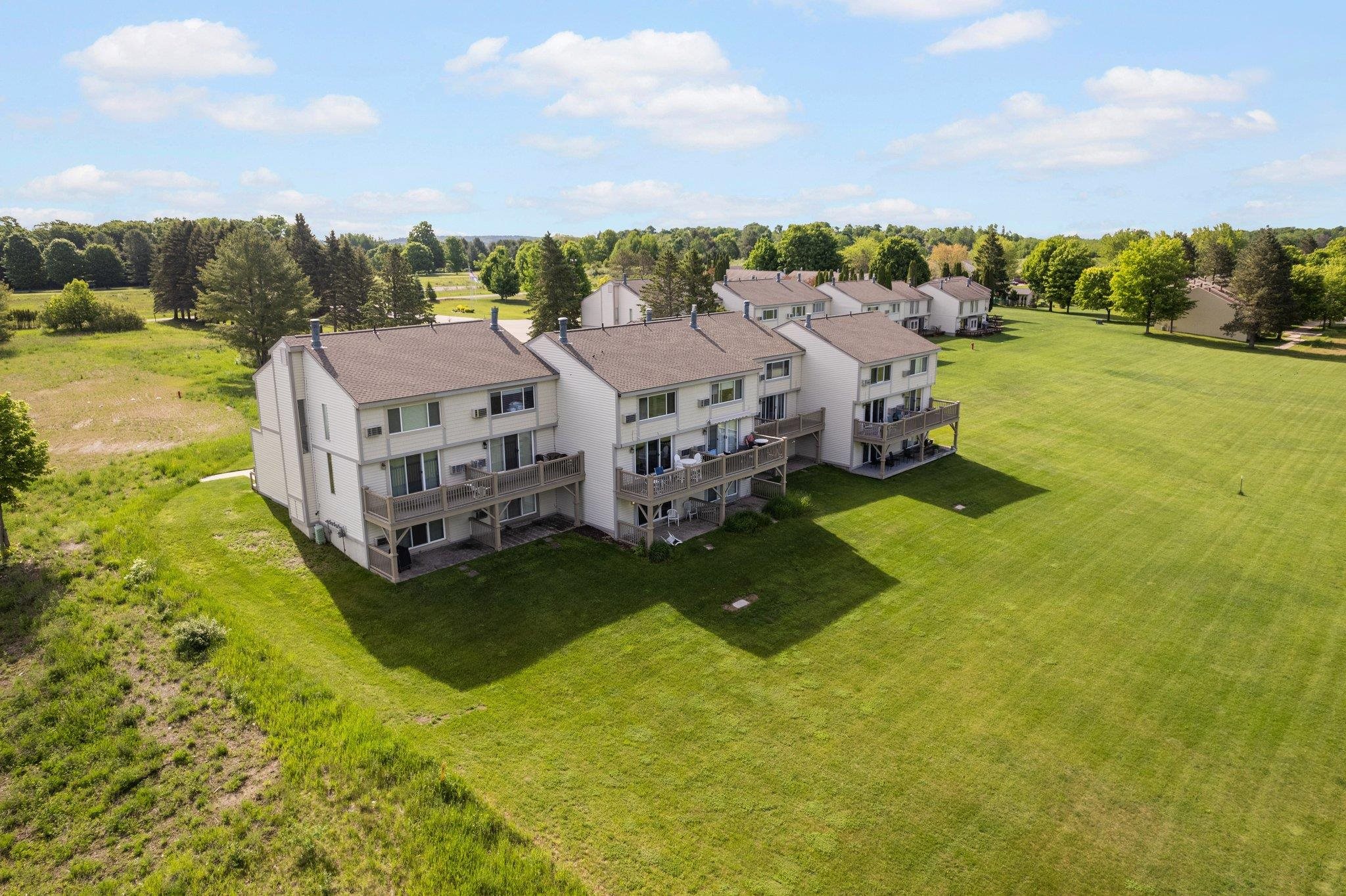 5000 Townhouse