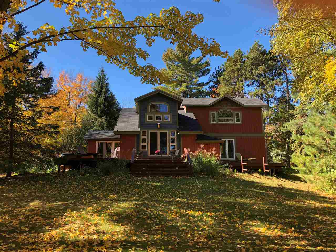 1387 N West Torch Lake