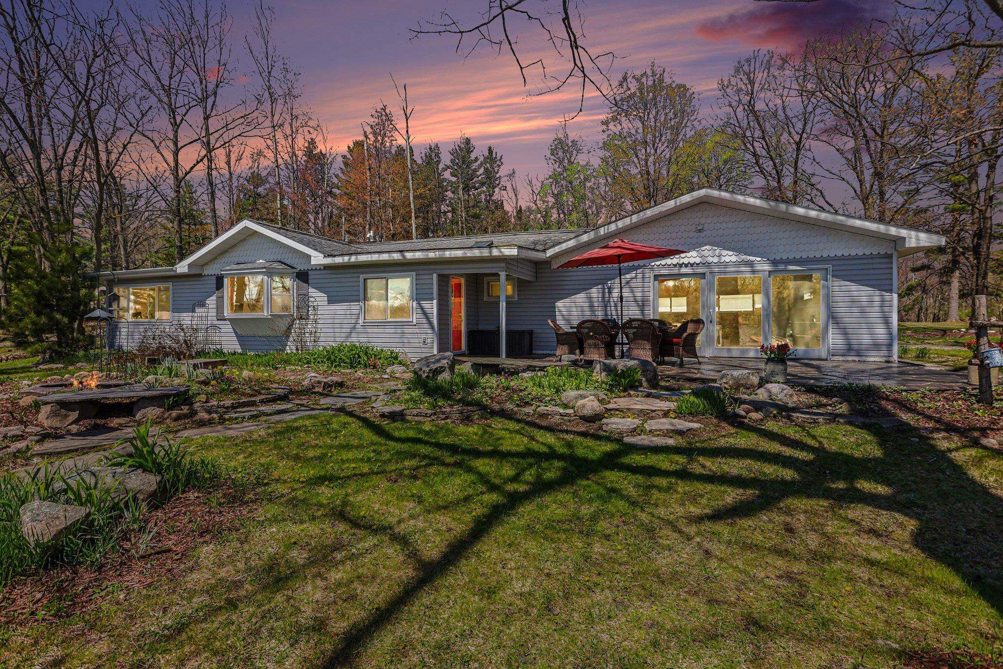 8101 Long Lake