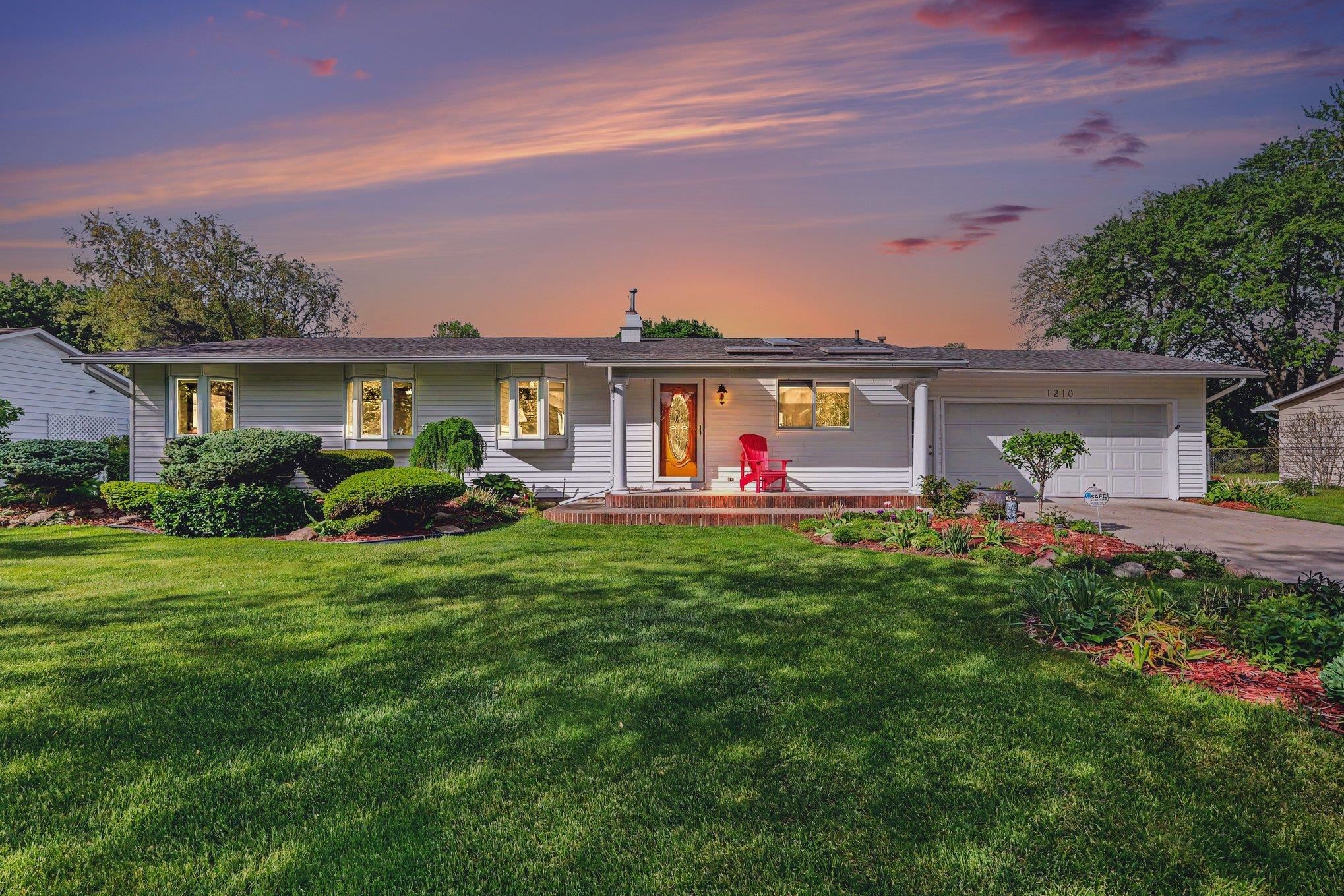 1210 Glenwood