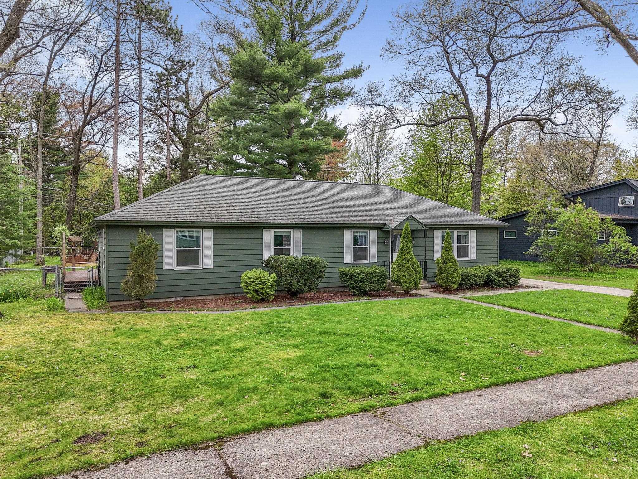 522 Cromwell