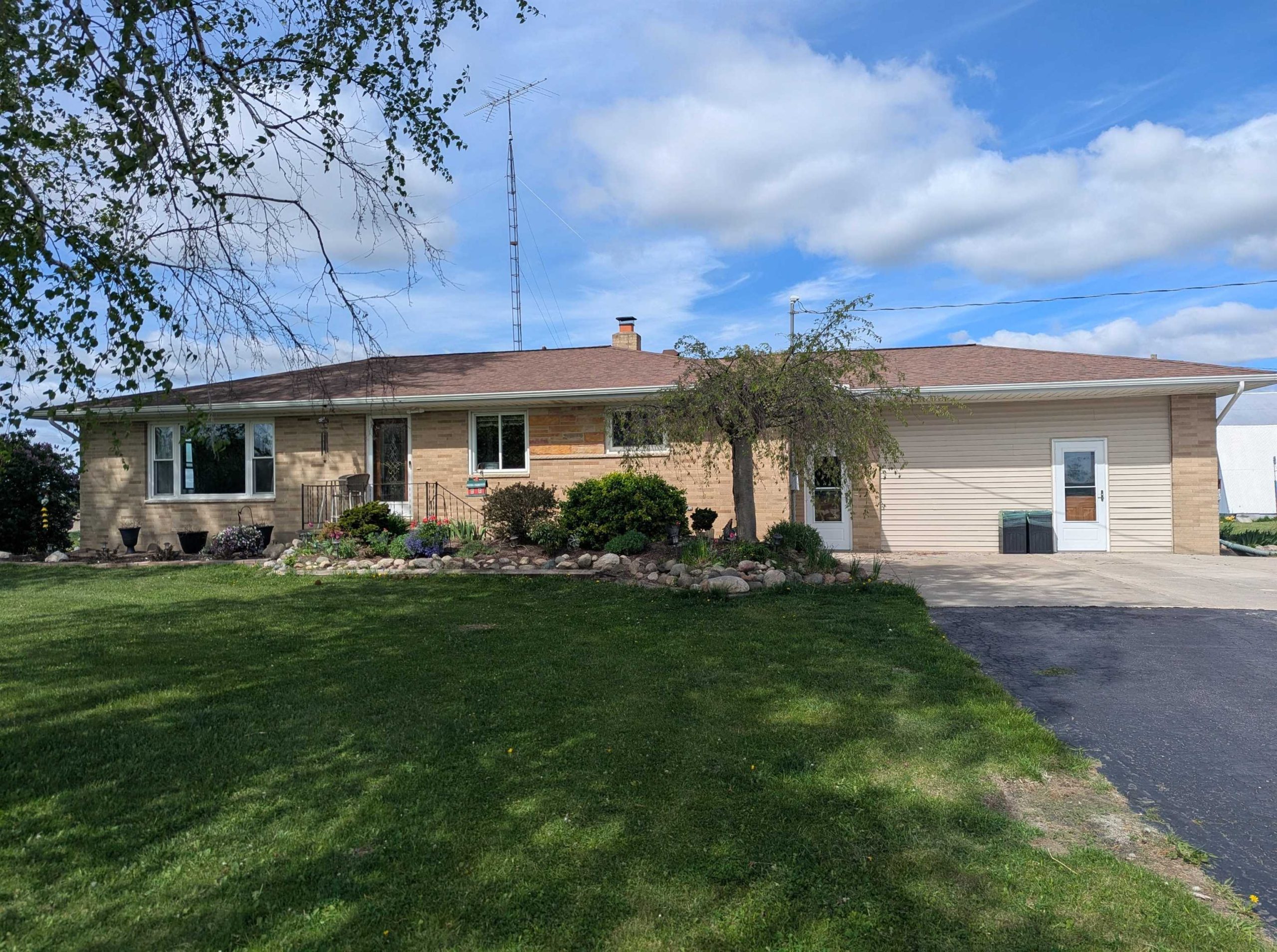 1171 N M-65