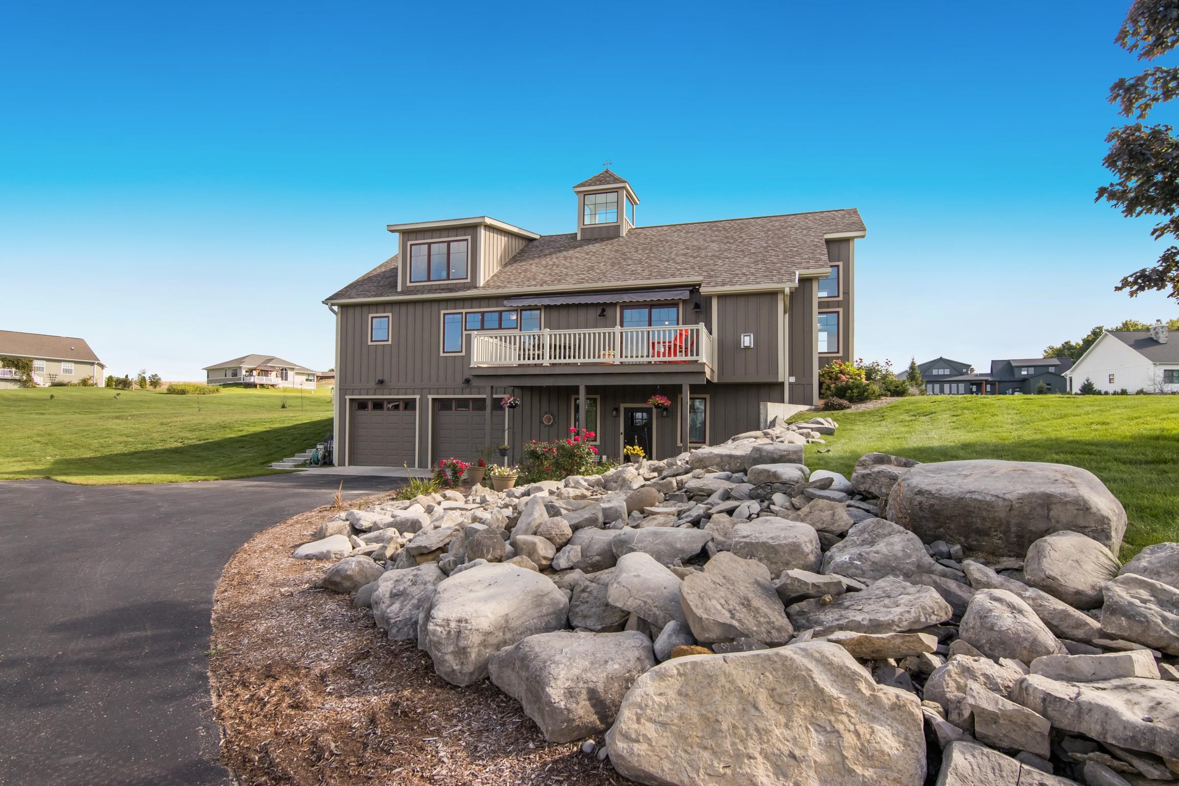 4740 E Water View