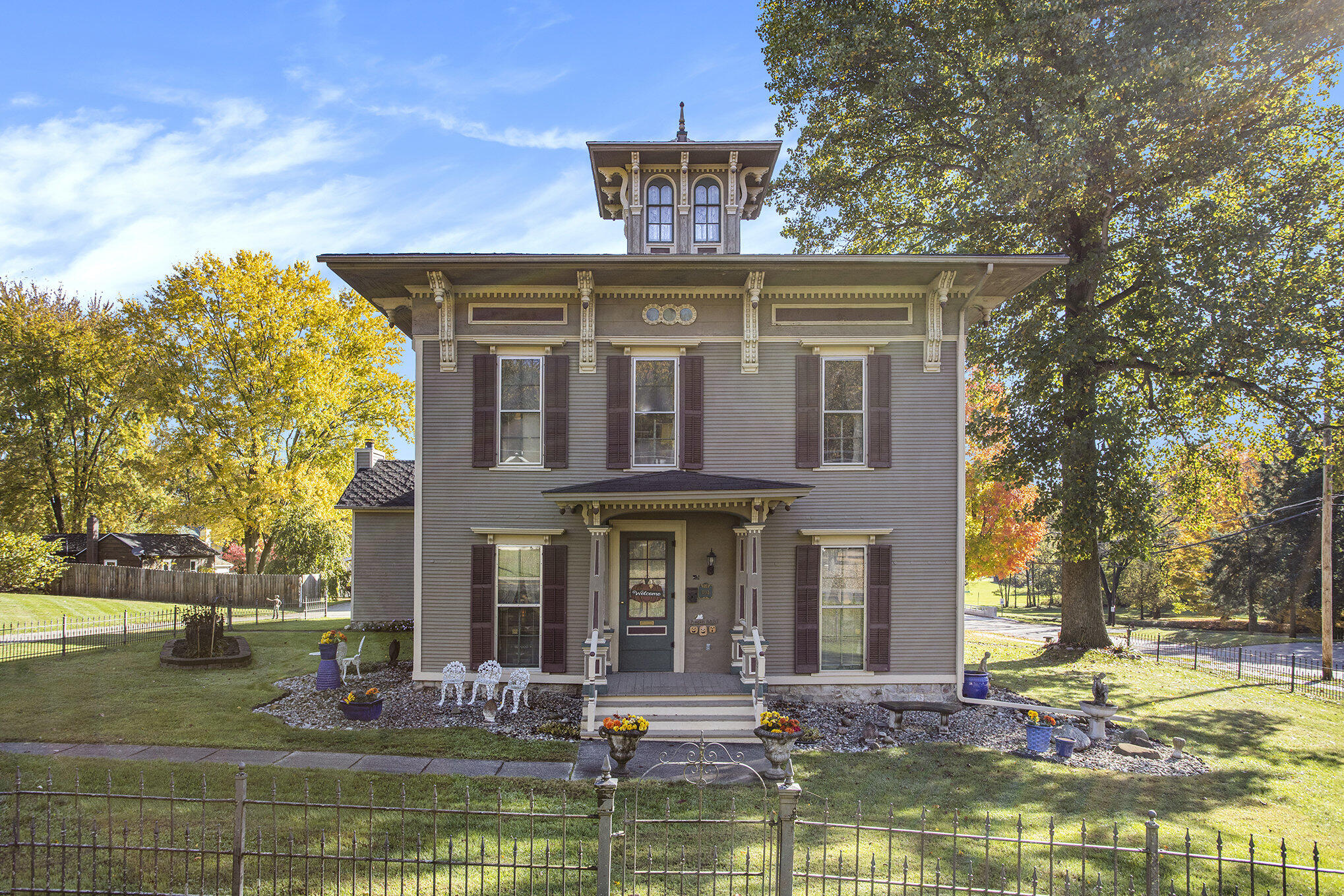 404 N Webster Street