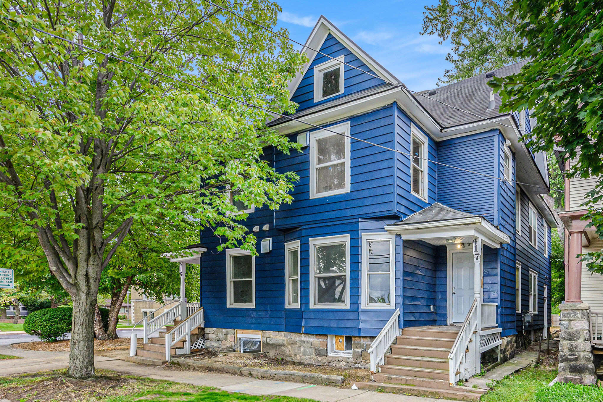 415 W Walnut Street